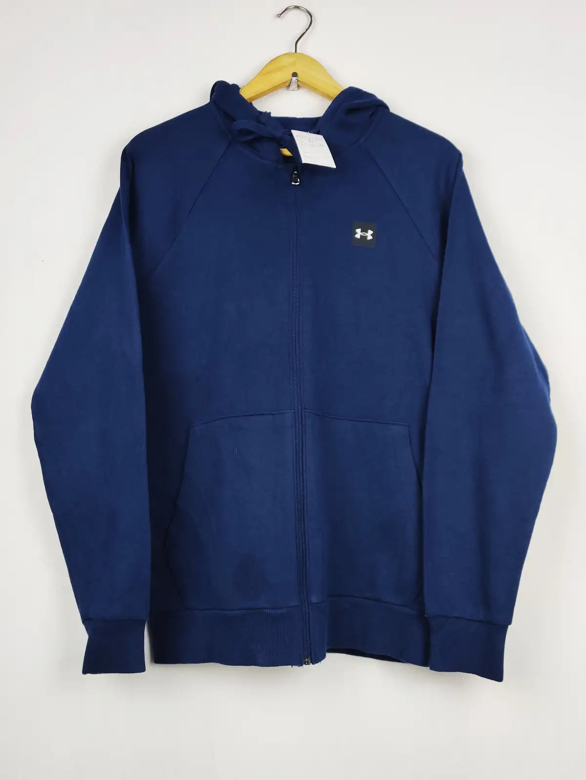Buy online pre-used pre-loved 100% authentic & Original branded U.N.D.E.R A.R.M.O.U.R (MH-453) available in Pakistan. Top international brands avilable.