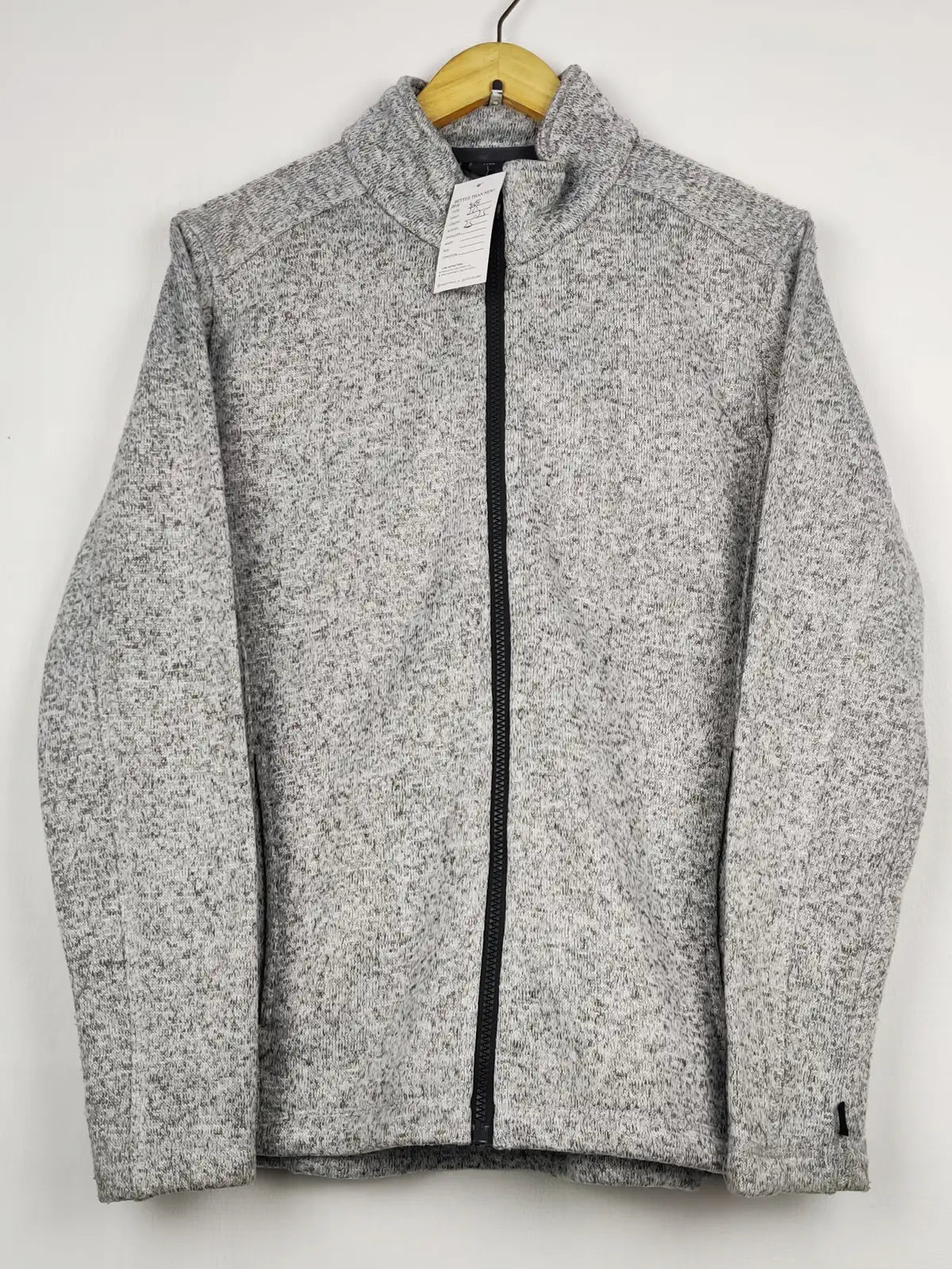 Buy online pre-used pre-loved 100% authentic & Original branded Unknown Brand (MH-468) available in Pakistan. Top international brands avilable.