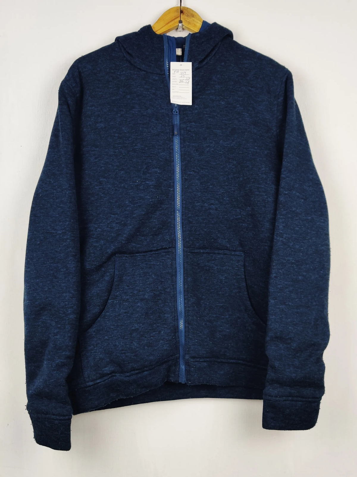 Buy online pre-used pre-loved 100% authentic & Original branded Mountain Warehouse (MH-554) available in Pakistan. Top international brands avilable.