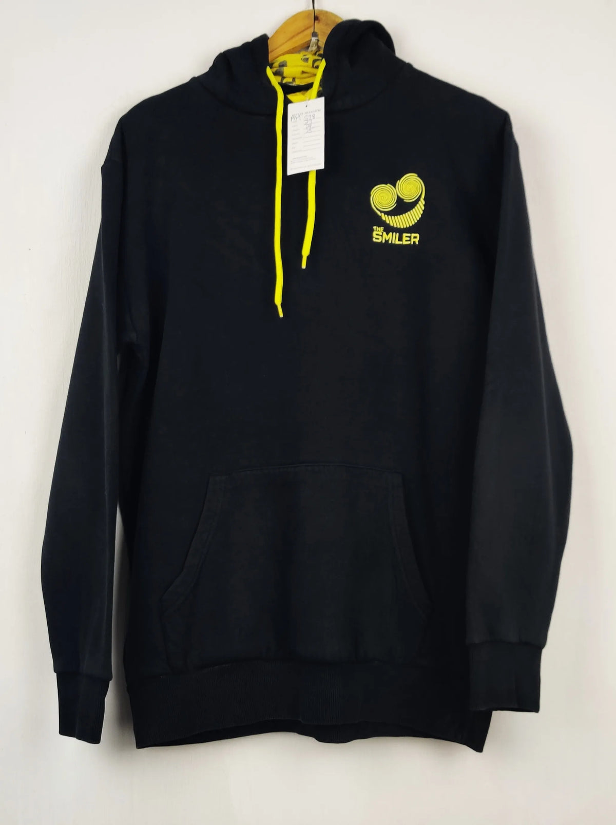 Buy online pre-used pre-loved 100% authentic & Original branded The Smile (MH-578) available in Pakistan. Top international brands avilable.