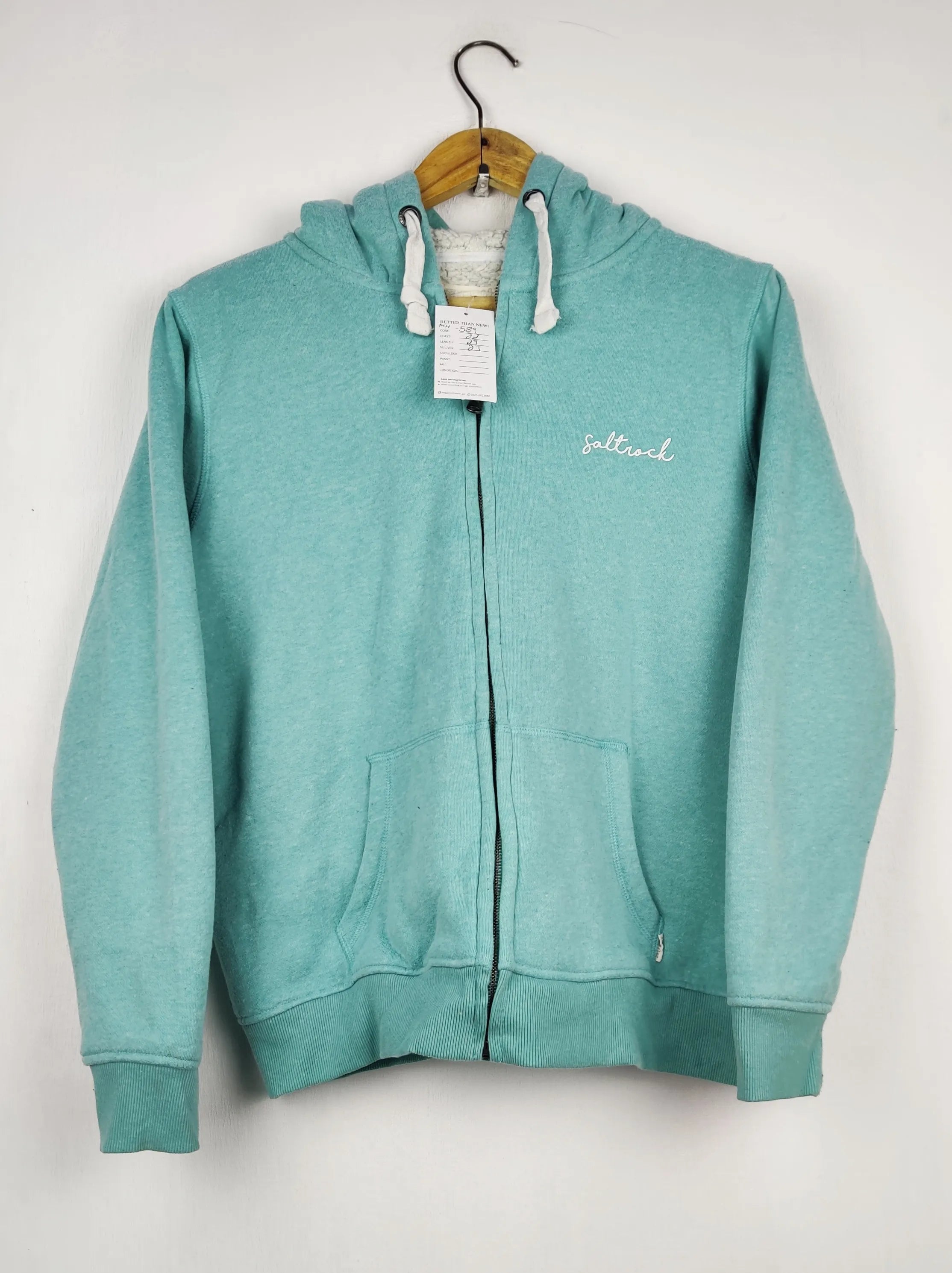 Buy online pre-used pre-loved 100% authentic & Original branded Manfinity (MH-587) available in Pakistan. Top international brands avilable.
