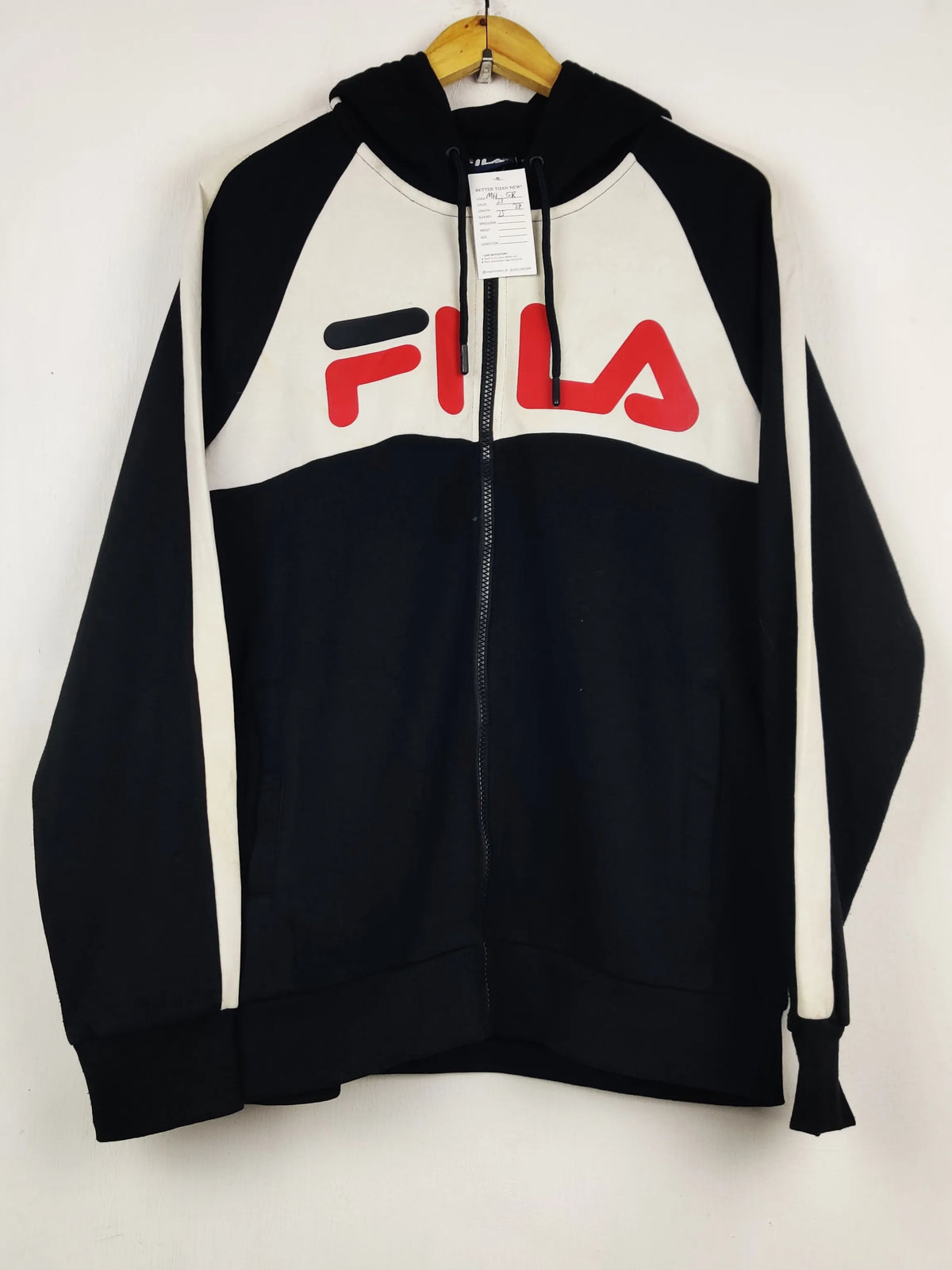 Buy online pre-used pre-loved 100% authentic & Original branded F.I.L.A (MH-58) available in Pakistan. Top international brands avilable.