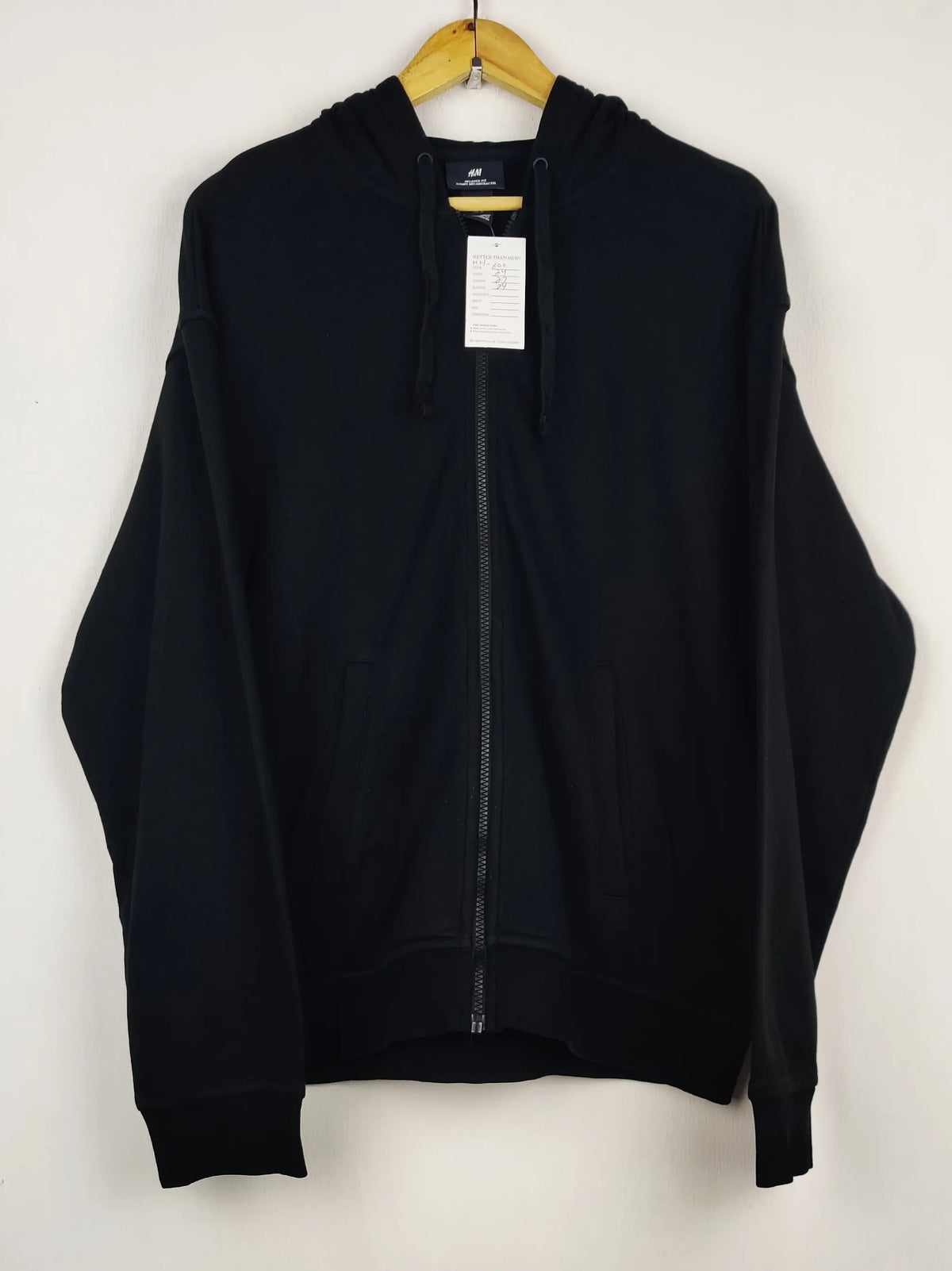 Buy online pre-used pre-loved 100% authentic & Original branded H&M (MH-600) available in Pakistan. Top international brands avilable.