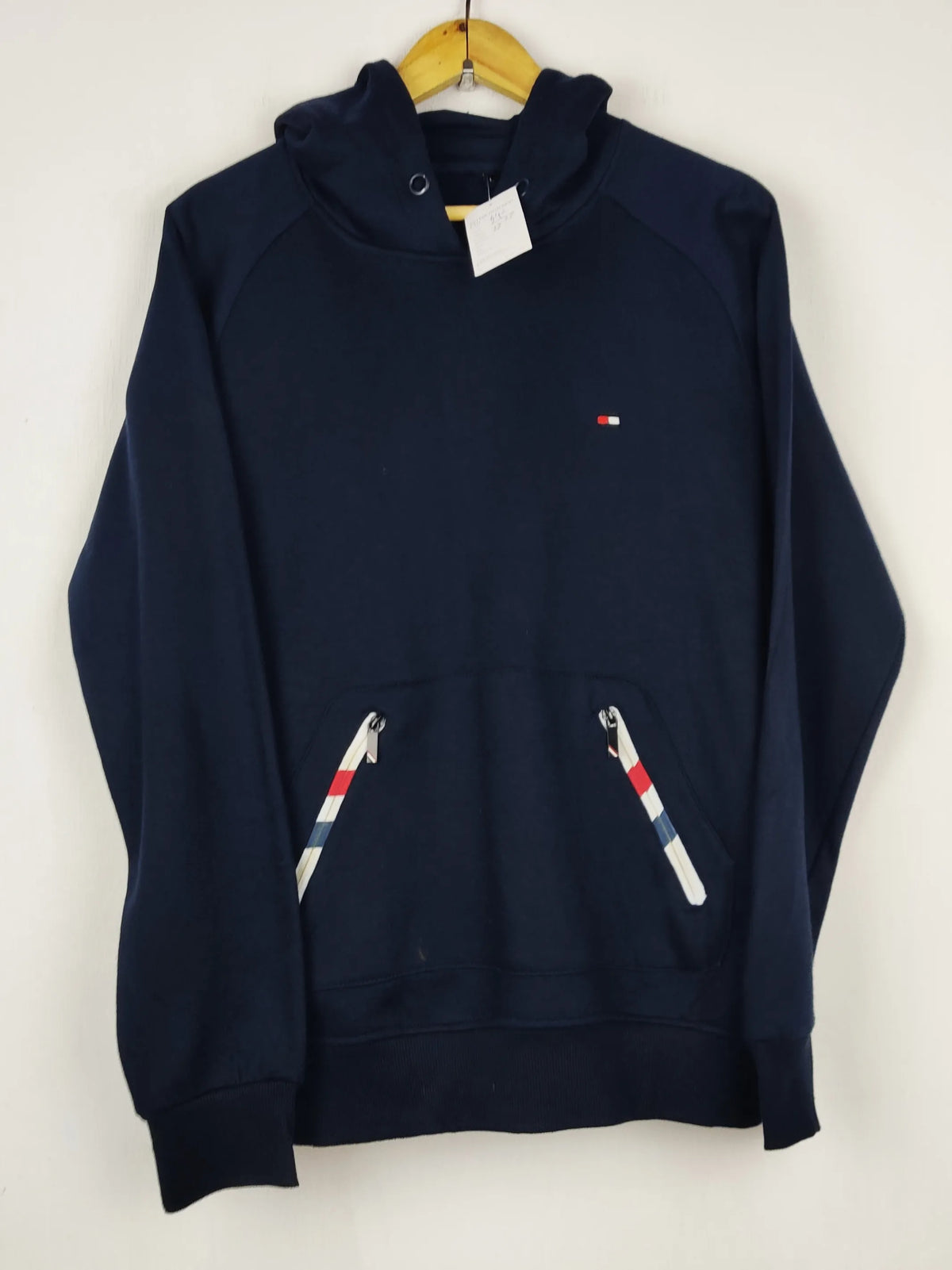 Buy online pre-used pre-loved 100% authentic & Original branded T.O.M.M.Y H.I.L.F.I.G.E.R (MH-642) available in Pakistan. Top international brands avilable.