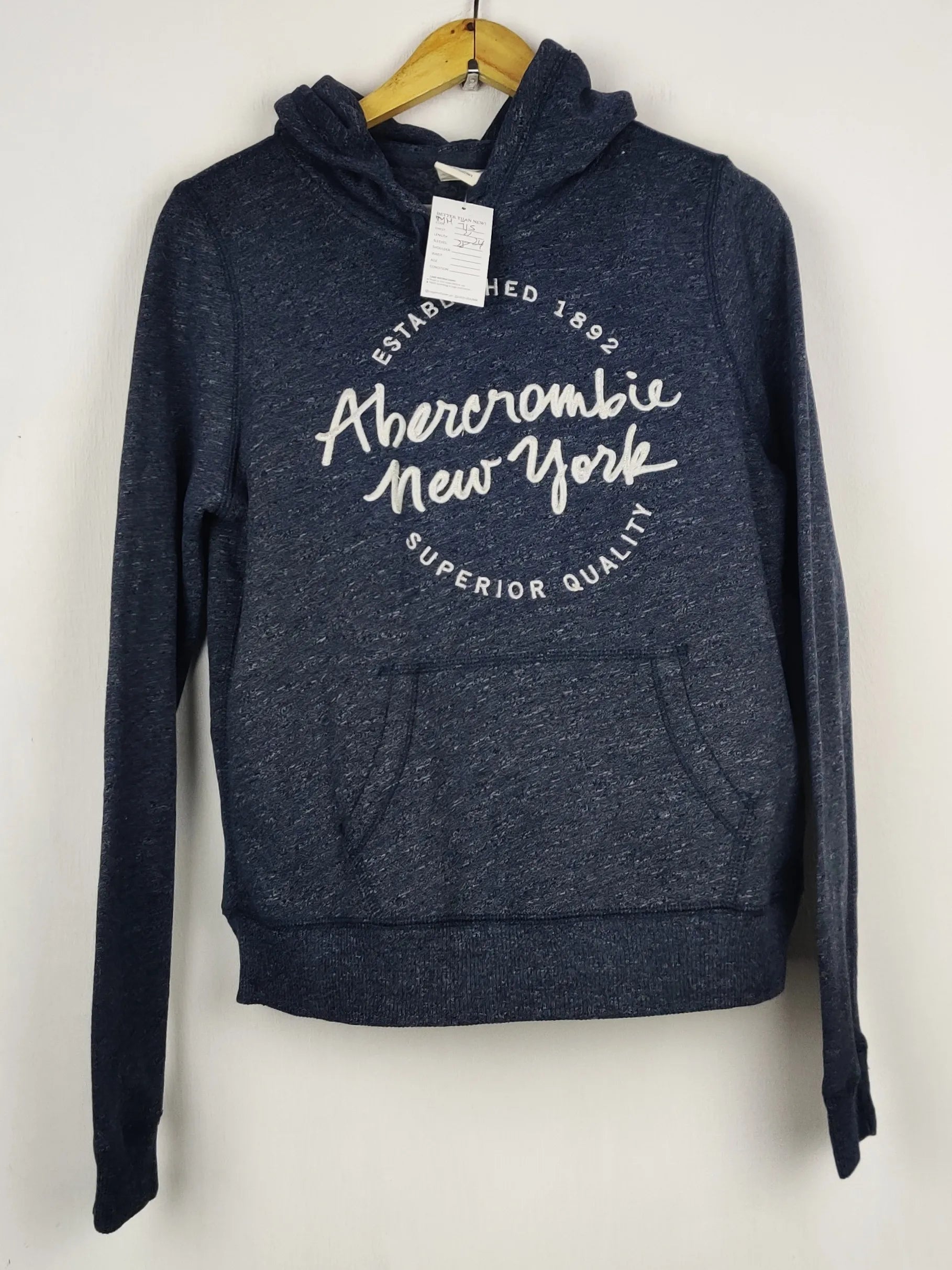 Buy online pre-used pre-loved 100% authentic & Original branded Abercrombie (MH-715) available in Pakistan. Top international brands avilable.