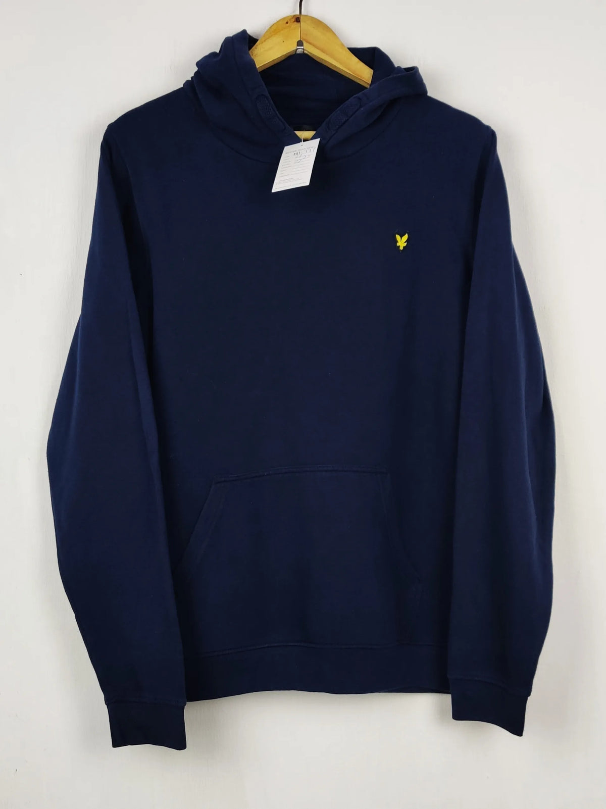 Buy online pre-used pre-loved 100% authentic & Original branded Lyle & Scott (MH-777) available in Pakistan. Top international brands avilable.