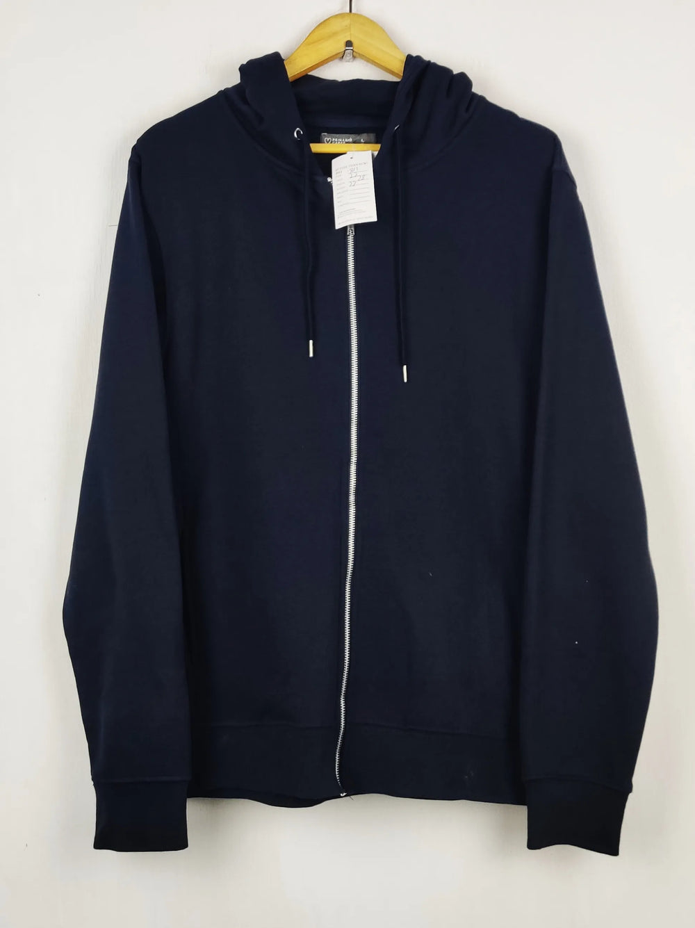 Buy online pre-used pre-loved 100% authentic & Original branded Primark (MH-813) available in Pakistan. Top international brands avilable.