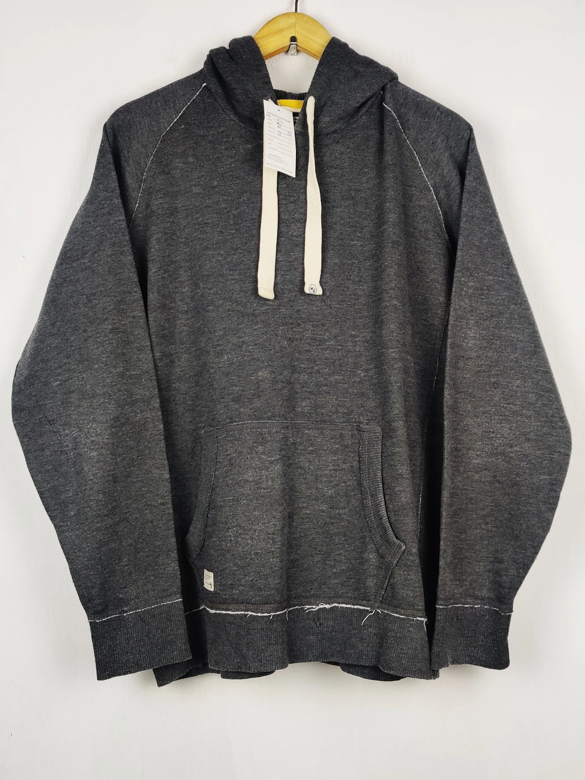Buy online pre-used pre-loved 100% authentic & Original branded Easy (MH-814) available in Pakistan. Top international brands avilable.