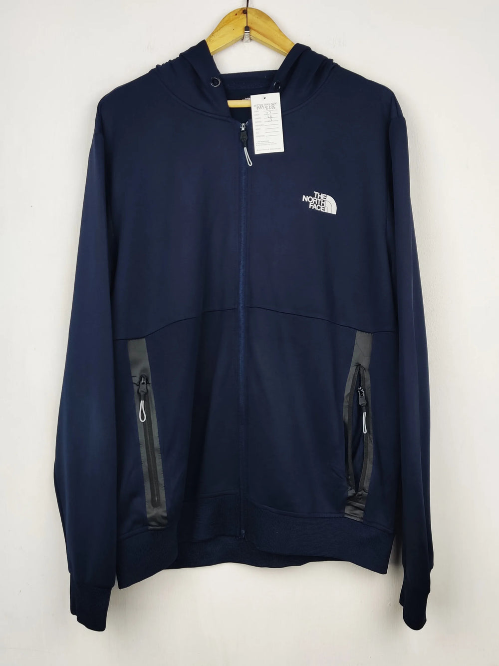 Buy online pre-used pre-loved 100% authentic & Original branded T.H.E N.O.R.T.H. F.A.C.E (MH-868) available in Pakistan. Top international brands avilable.