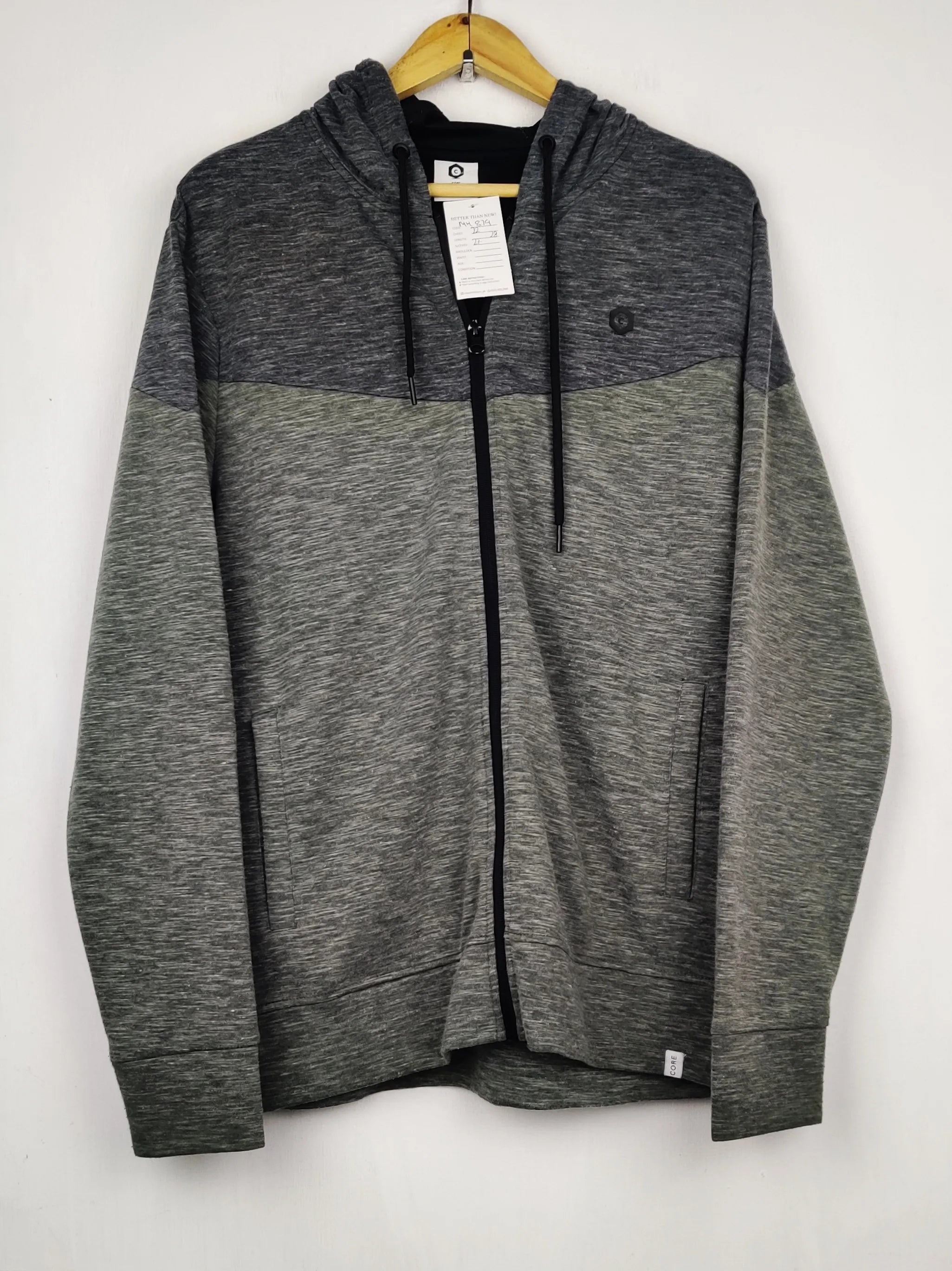 Buy online pre-used pre-loved 100% authentic & Original branded Jack & Jones (MH-879) available in Pakistan. Top international brands avilable.