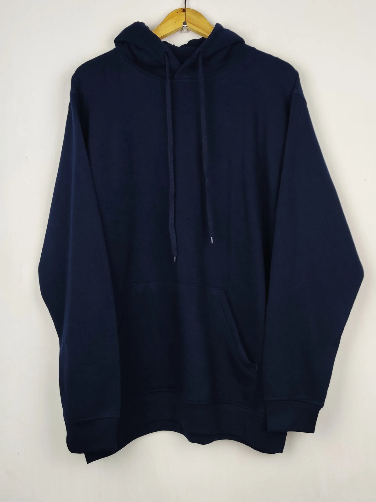 Buy online pre-used pre-loved 100% authentic & Original branded Uneek (MH-896) available in Pakistan. Top international brands avilable.