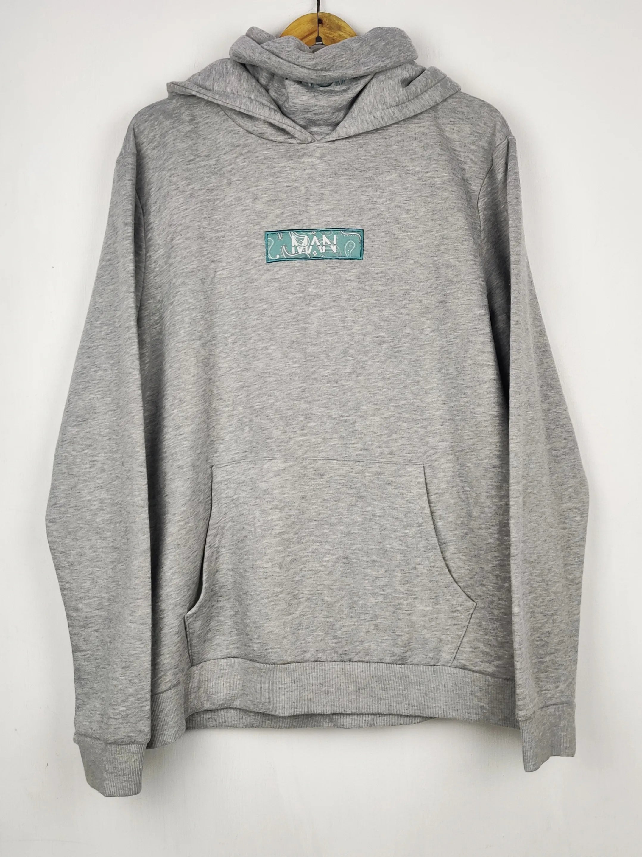 Buy online pre-used pre-loved 100% authentic & Original branded Boohoo (MH-930) available in Pakistan. Top international brands avilable.