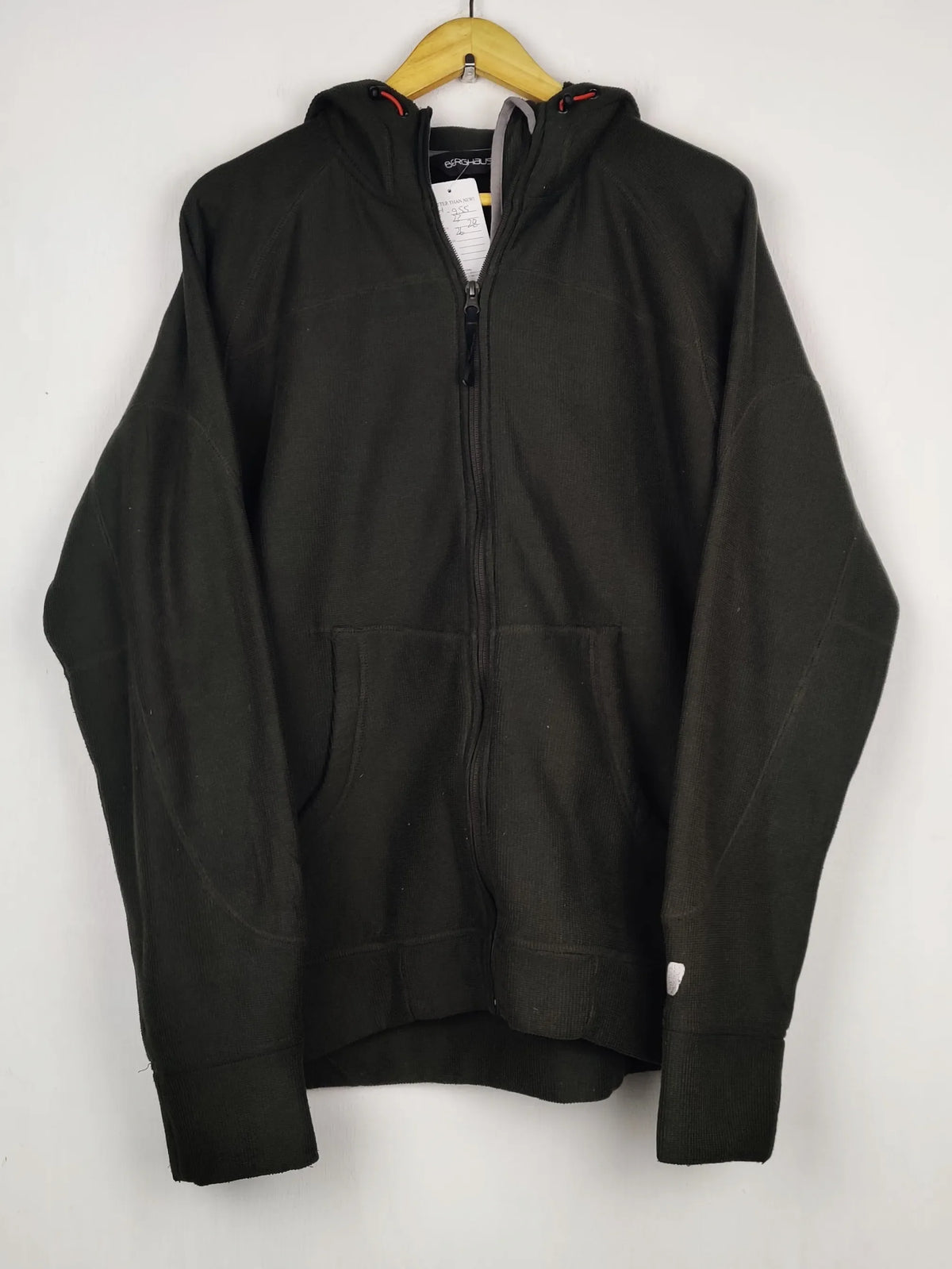 Buy online pre-used pre-loved 100% authentic & Original branded Berghaus (MH-955) available in Pakistan. Top international brands avilable.