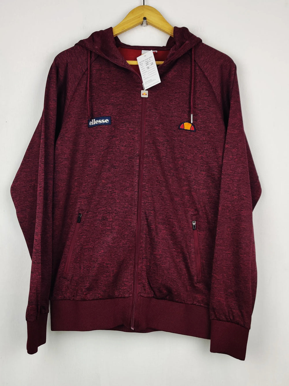 Buy online pre-used pre-loved 100% authentic & Original branded Ellesse (MH-963) available in Pakistan. Top international brands avilable.