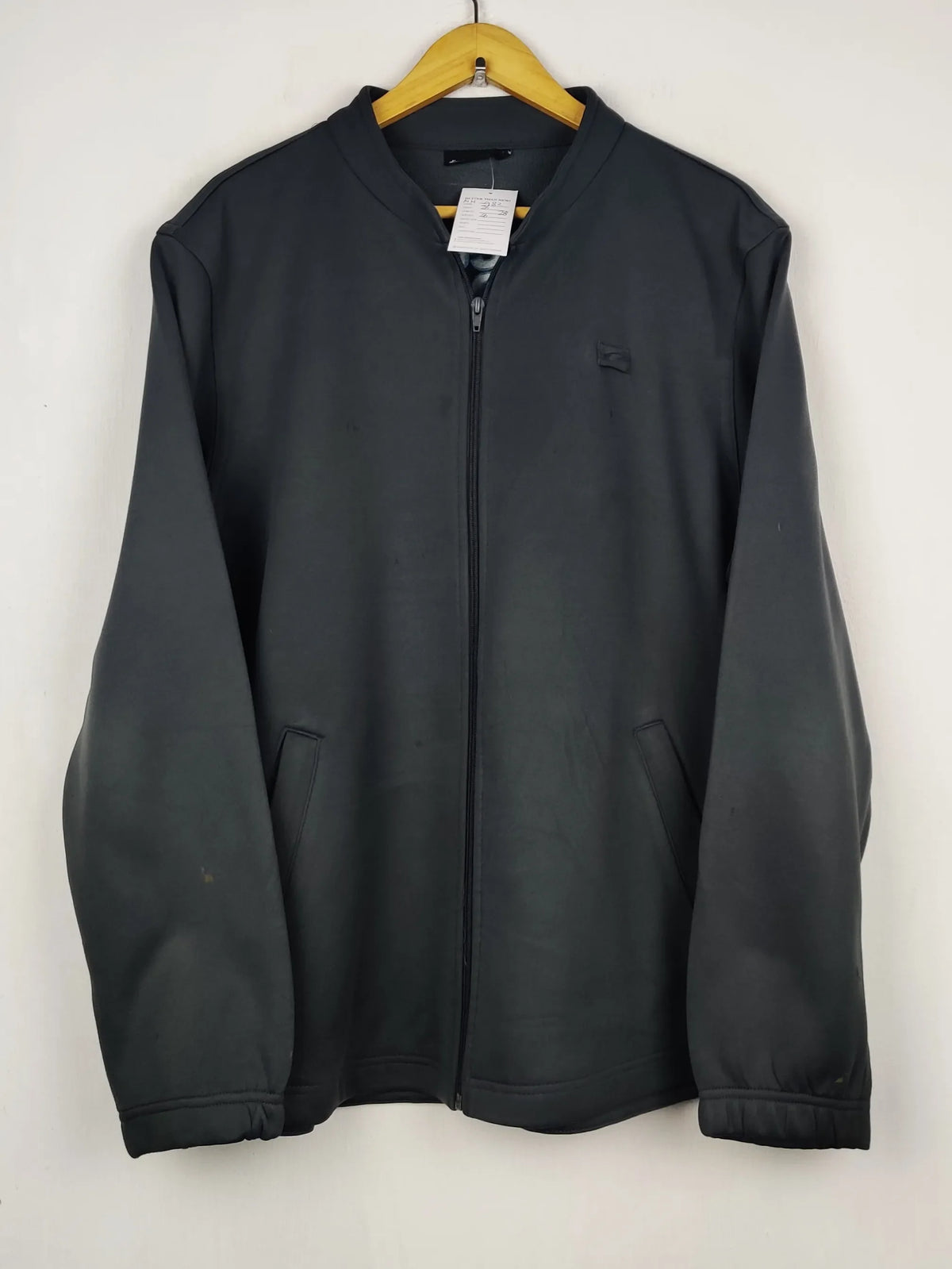 Buy online pre-used pre-loved 100% authentic & Original branded Dimension (MH-982) available in Pakistan. Top international brands avilable.