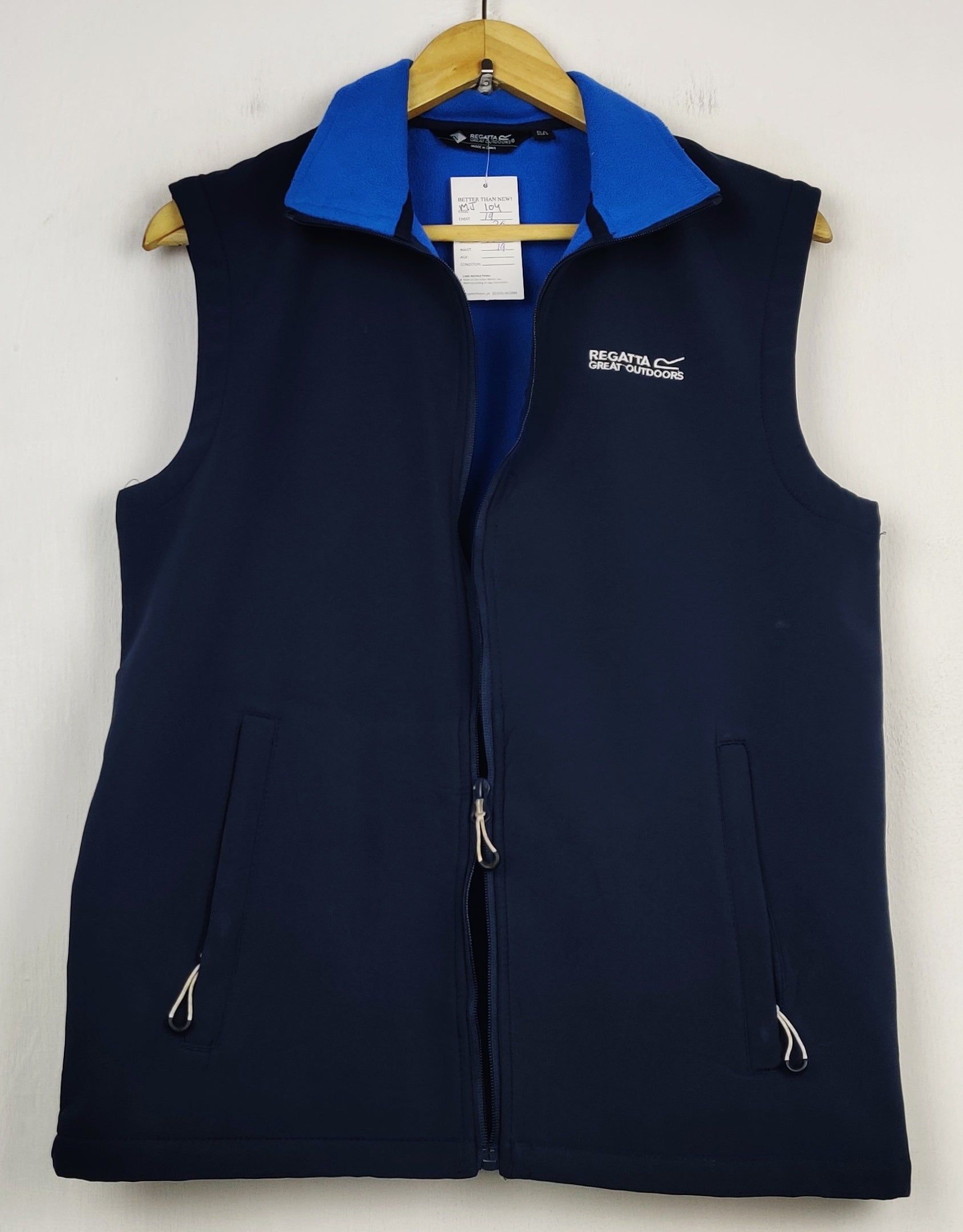 Buy online pre-used pre-loved 100% authentic & Original branded Regatta (MJ-104) available in Pakistan. Top international brands avilable.