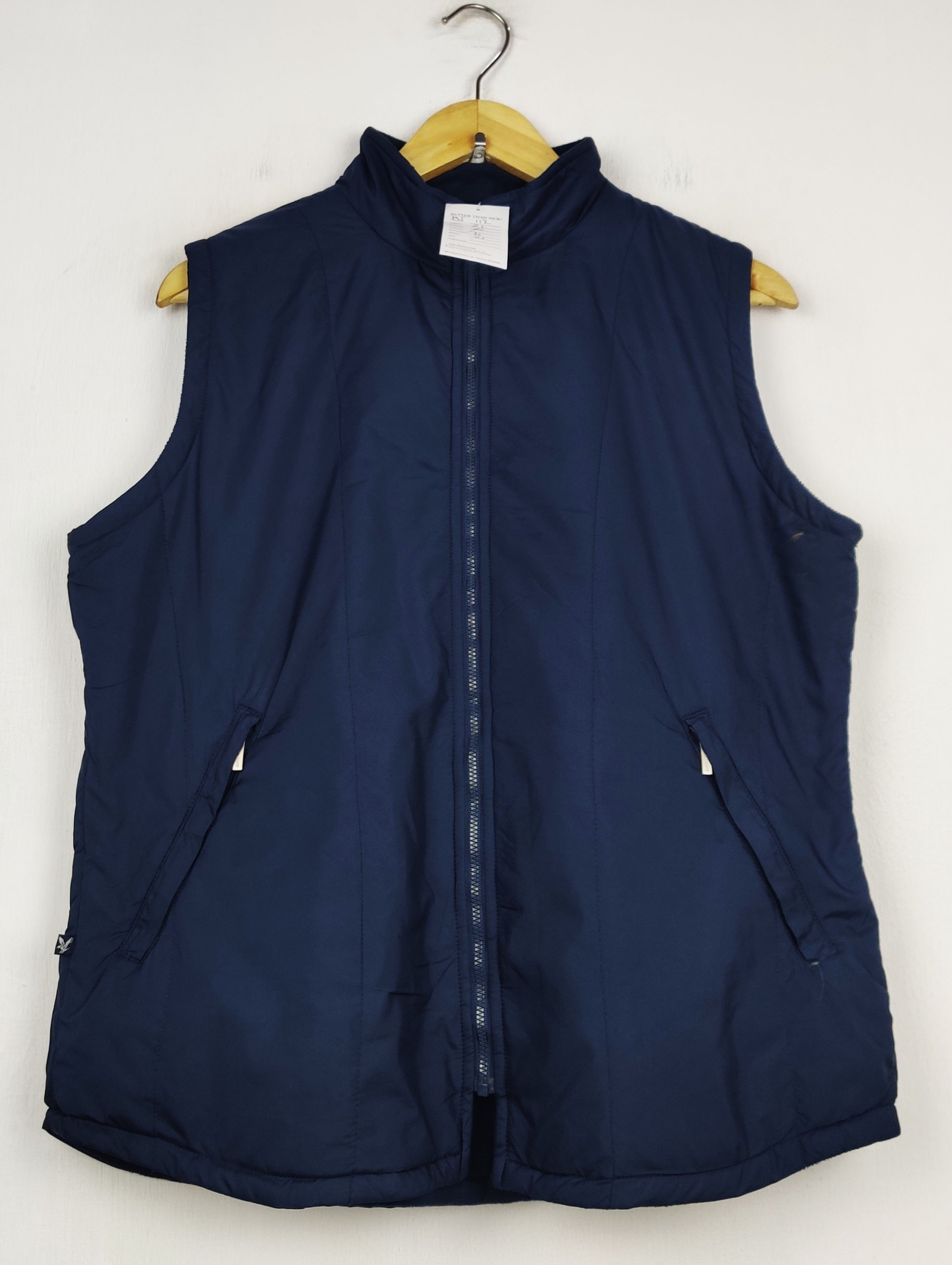 Buy online pre-used pre-loved 100% authentic & Original branded Lyle & Scott (MJ-112) available in Pakistan. Top international brands avilable.