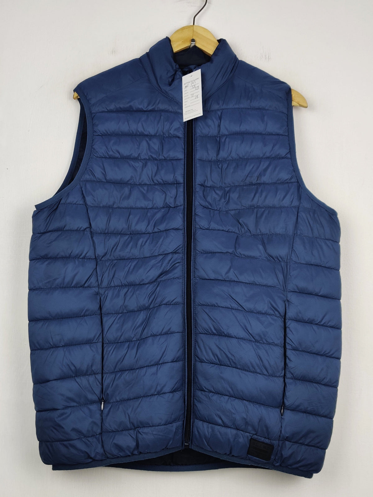 Buy online pre-used pre-loved 100% authentic & Original branded Blend (MJ-141) available in Pakistan. Top international brands avilable.