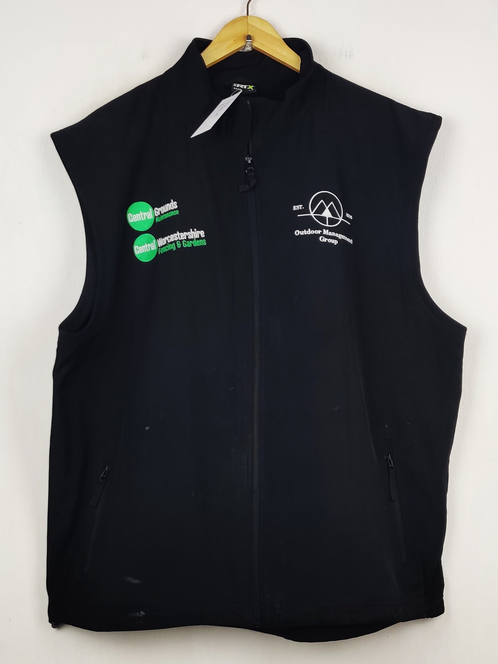 Buy online pre-used pre-loved 100% authentic & Original branded Rtx (MJ-145) available in Pakistan. Top international brands avilable.