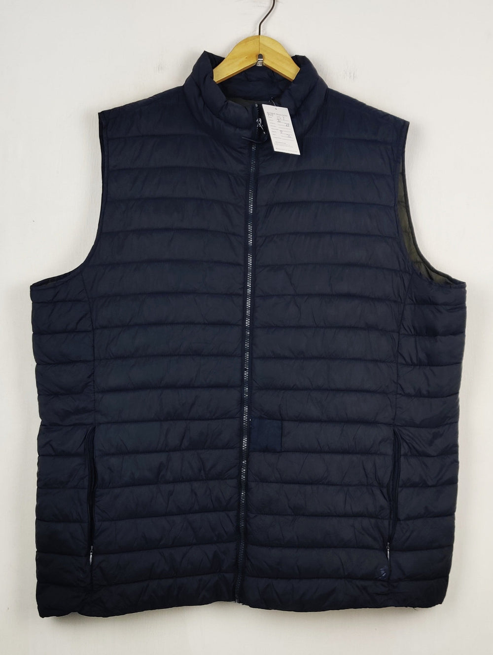 Buy online pre-used pre-loved 100% authentic & Original branded Joules (MJ-157) available in Pakistan. Top international brands avilable.