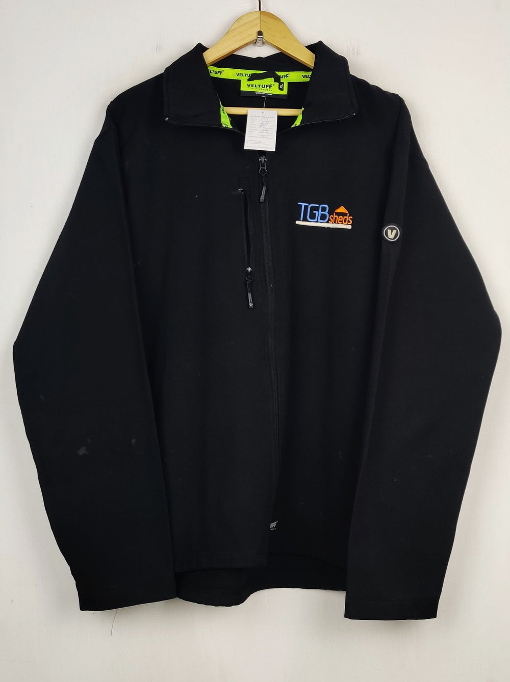 Buy online pre-used pre-loved 100% authentic & Original branded Veltuff (MJ-173) available in Pakistan. Top international brands avilable.