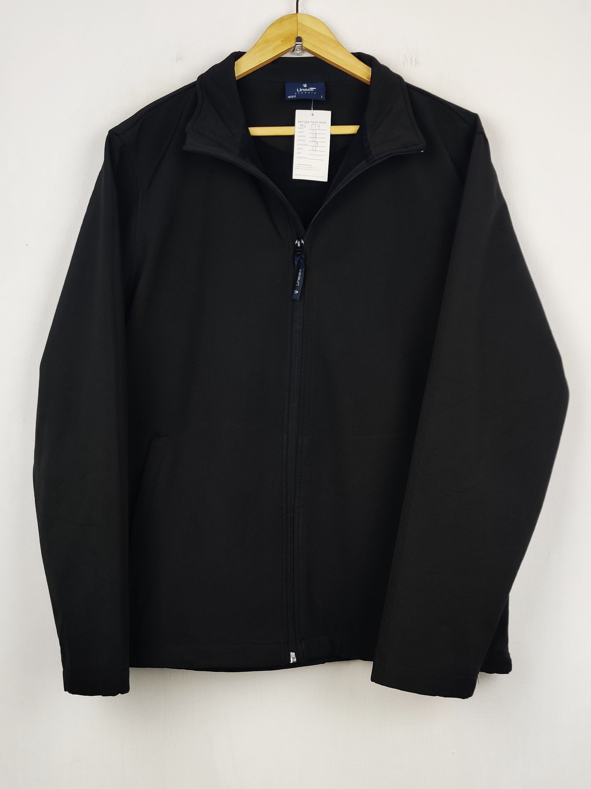 Buy online pre-used pre-loved 100% authentic & Original branded Uneek (MJ-179) available in Pakistan. Top international brands avilable.