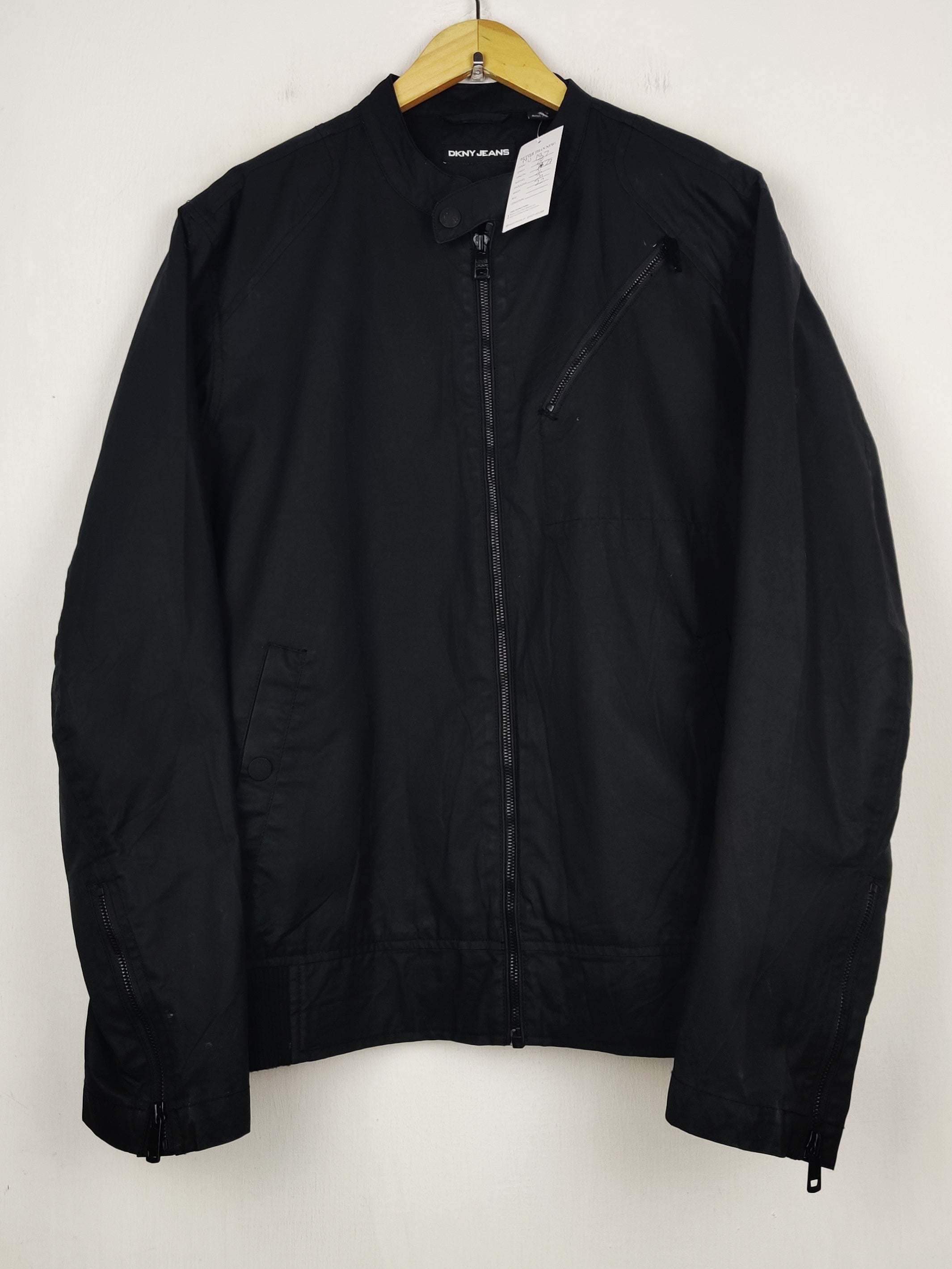 Buy online pre-used pre-loved 100% authentic & Original branded D.K.N.Y (MJ-187) available in Pakistan. Top international brands avilable.