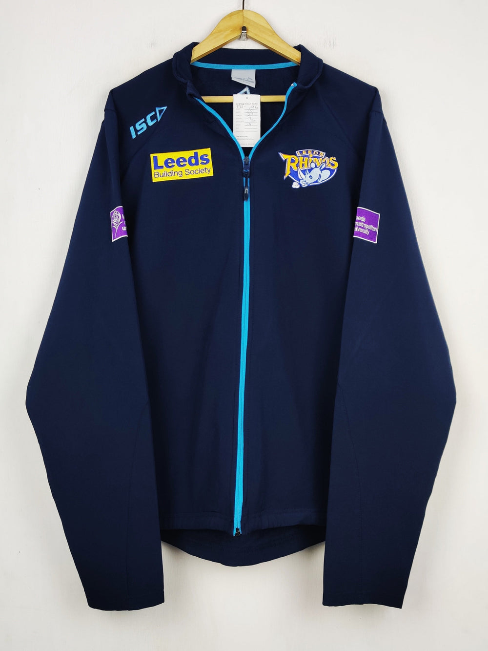 Buy online pre-used pre-loved 100% authentic & Original branded Craghoppers (MJ-196) available in Pakistan. Top international brands avilable.