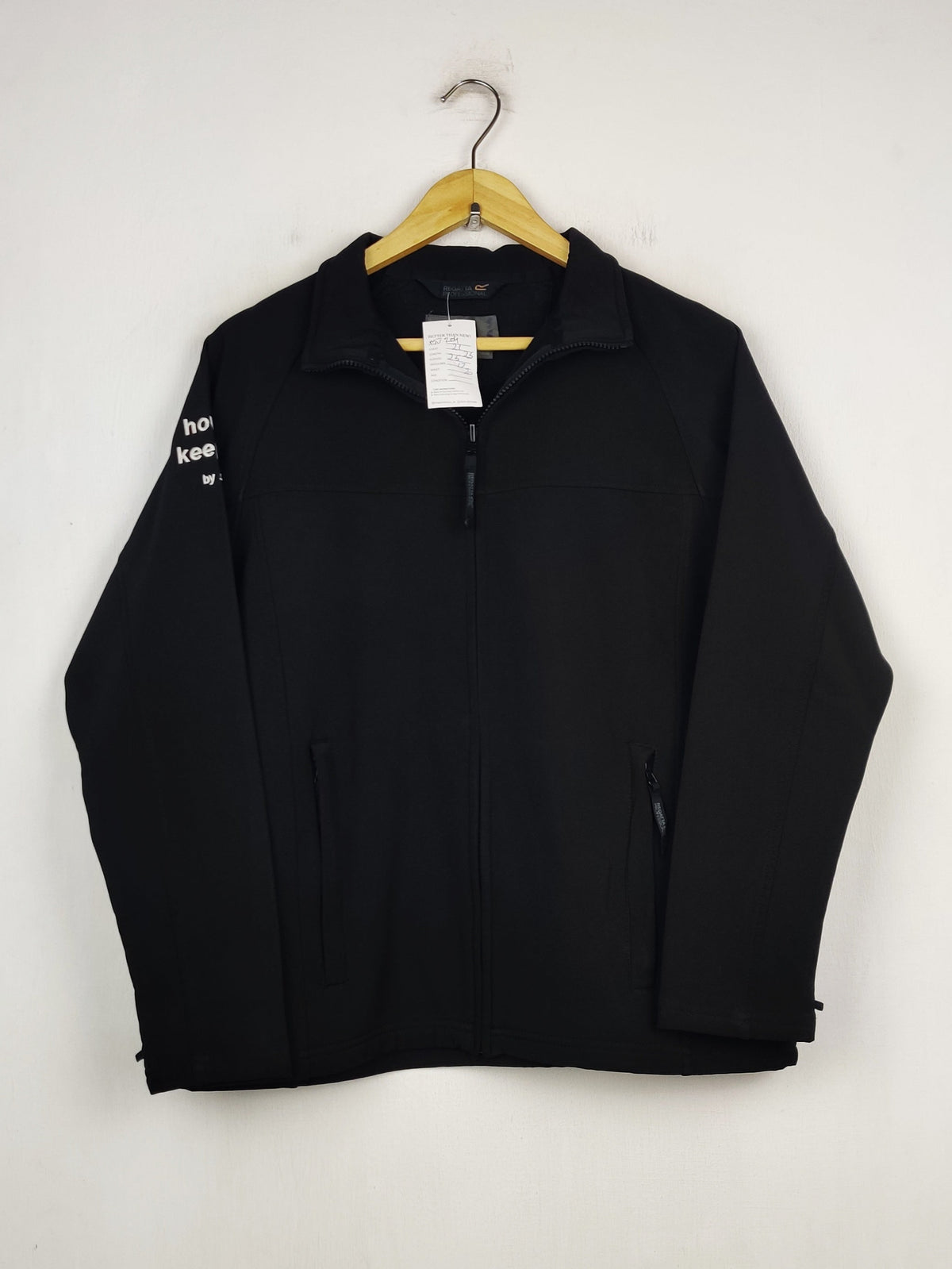 Buy online pre-used pre-loved 100% authentic & Original branded Regatta (MJ-204) available in Pakistan. Top international brands avilable.