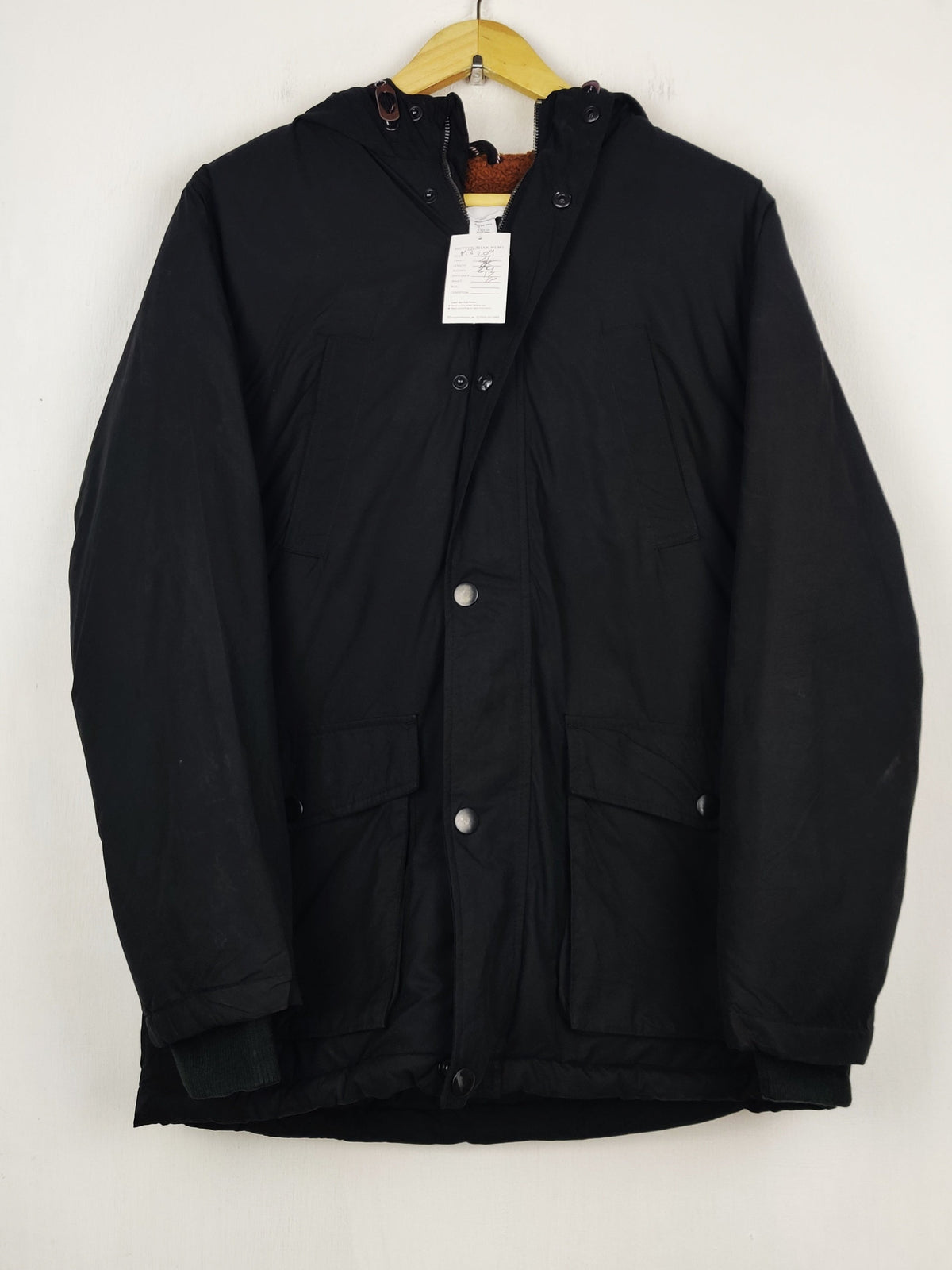 Buy online pre-used pre-loved 100% authentic & Original branded Old Navy (MJ-209) available in Pakistan. Top international brands avilable.