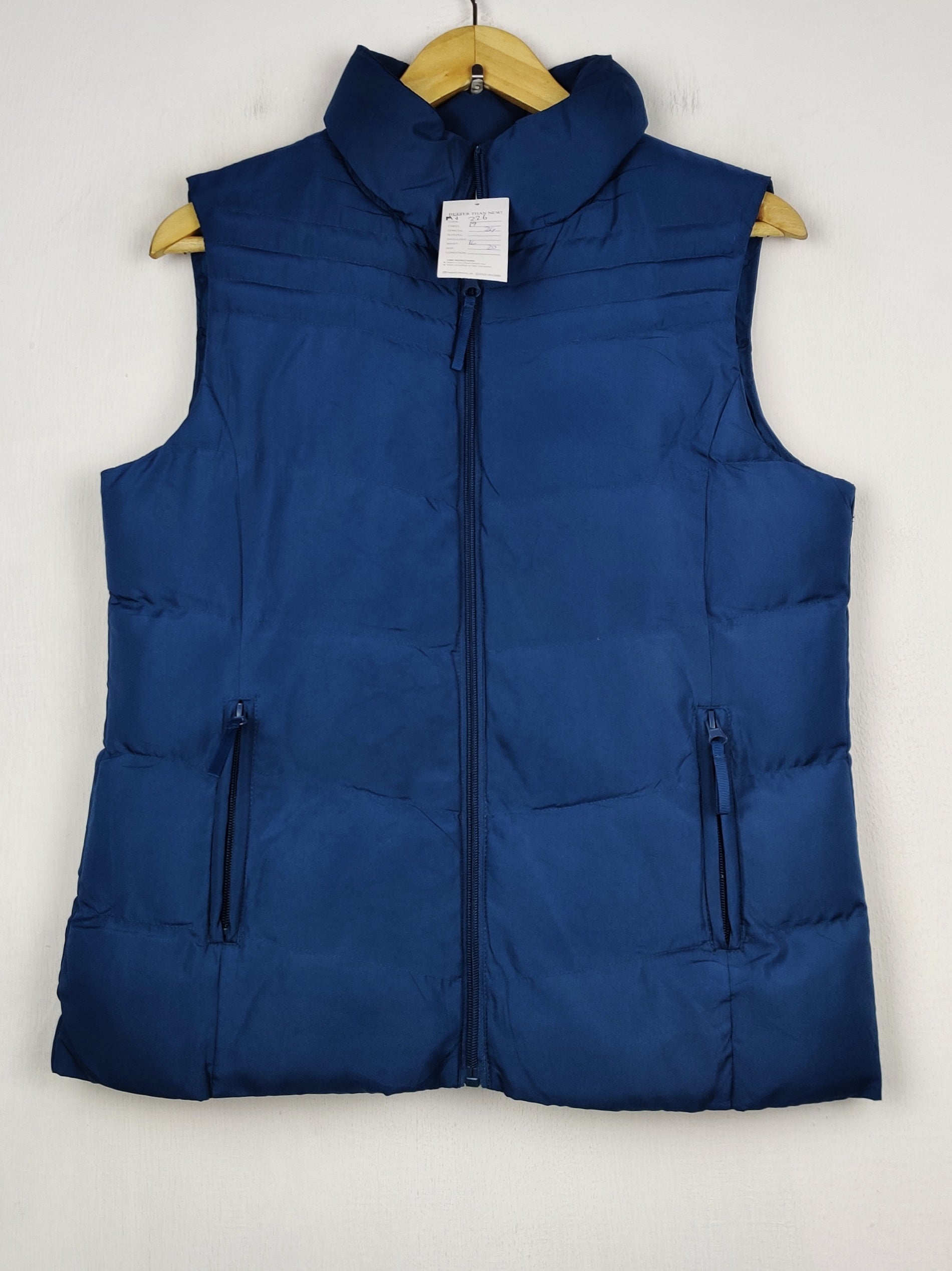 Buy online pre-used pre-loved 100% authentic & Original branded Store Twenty One (MJ-226) available in Pakistan. Top international brands avilable.