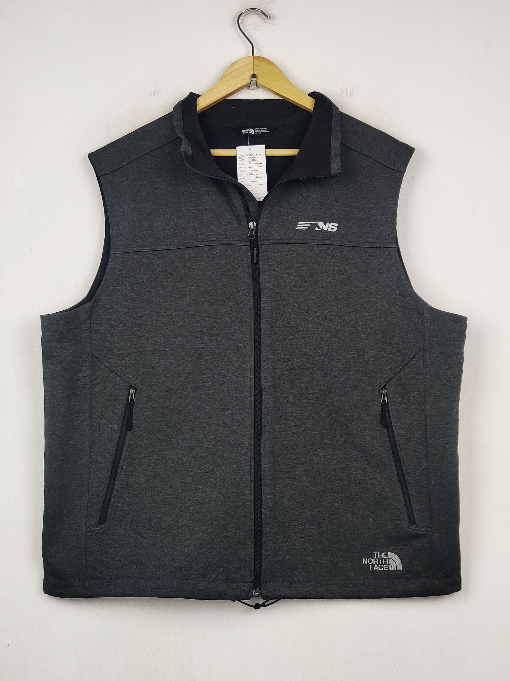 Buy online pre-used pre-loved 100% authentic & Original branded The North Face (MJ-286) available in Pakistan. Top international brands avilable.