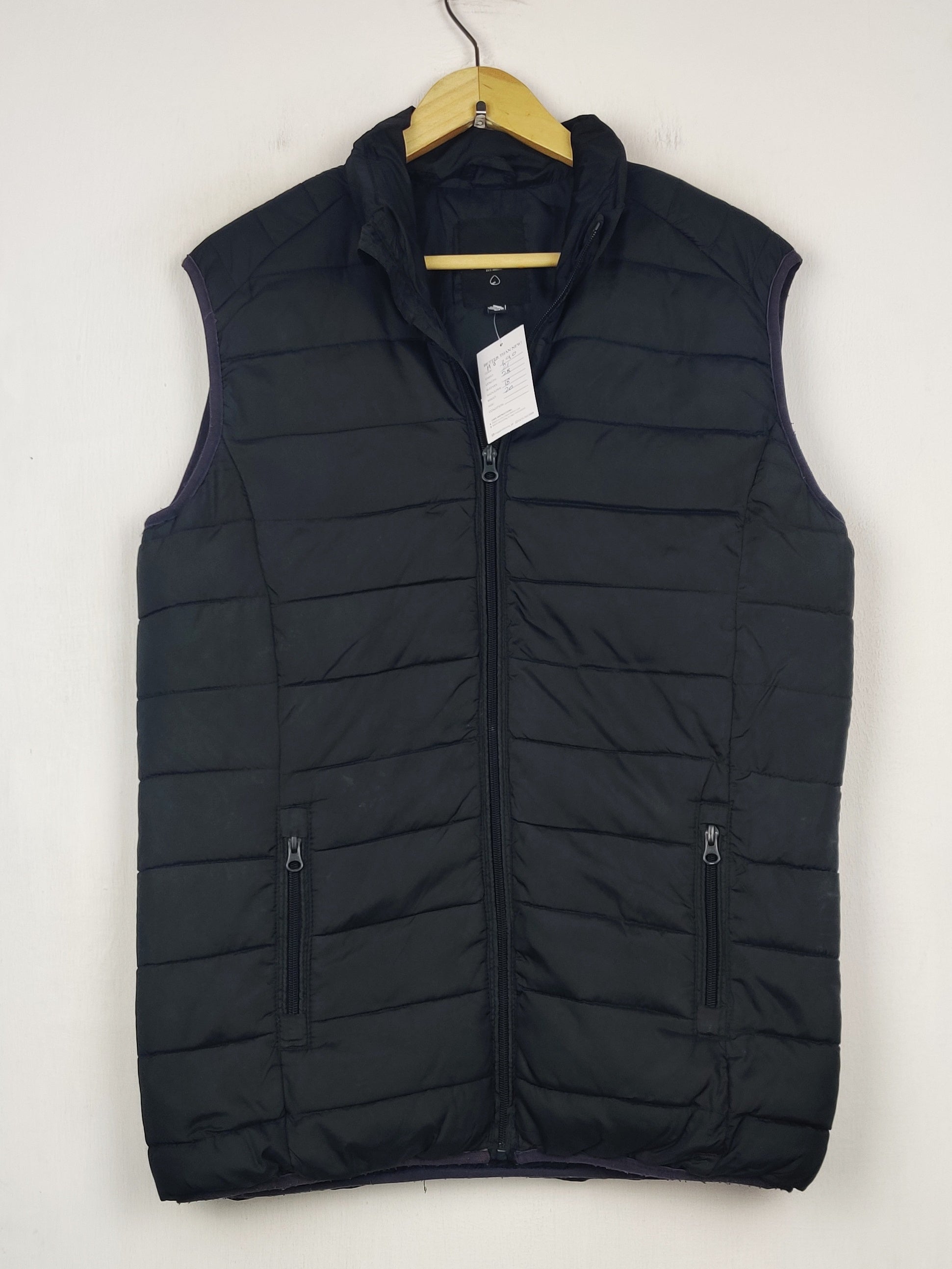 Buy online pre-used pre-loved 100% authentic & Original branded Only Sons (MJ-290) available in Pakistan. Top international brands avilable.