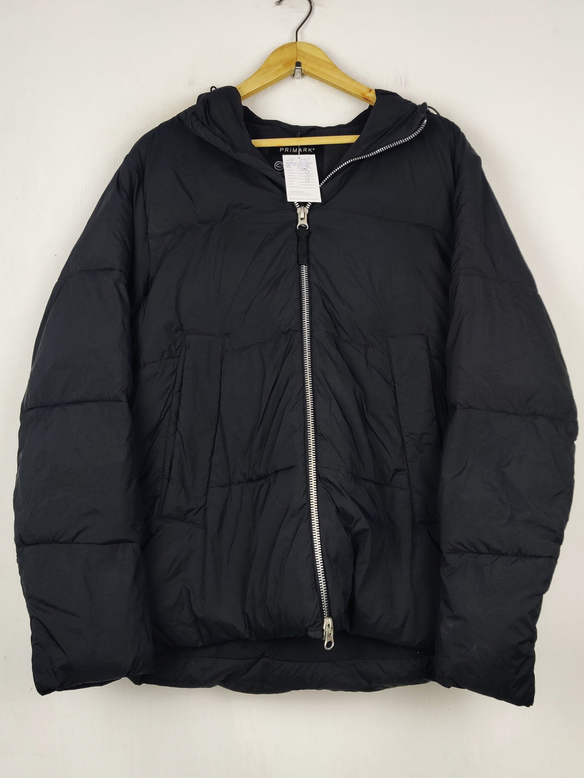 Buy online pre-used pre-loved 100% authentic & Original branded Primark (MJ-297) available in Pakistan. Top international brands avilable.