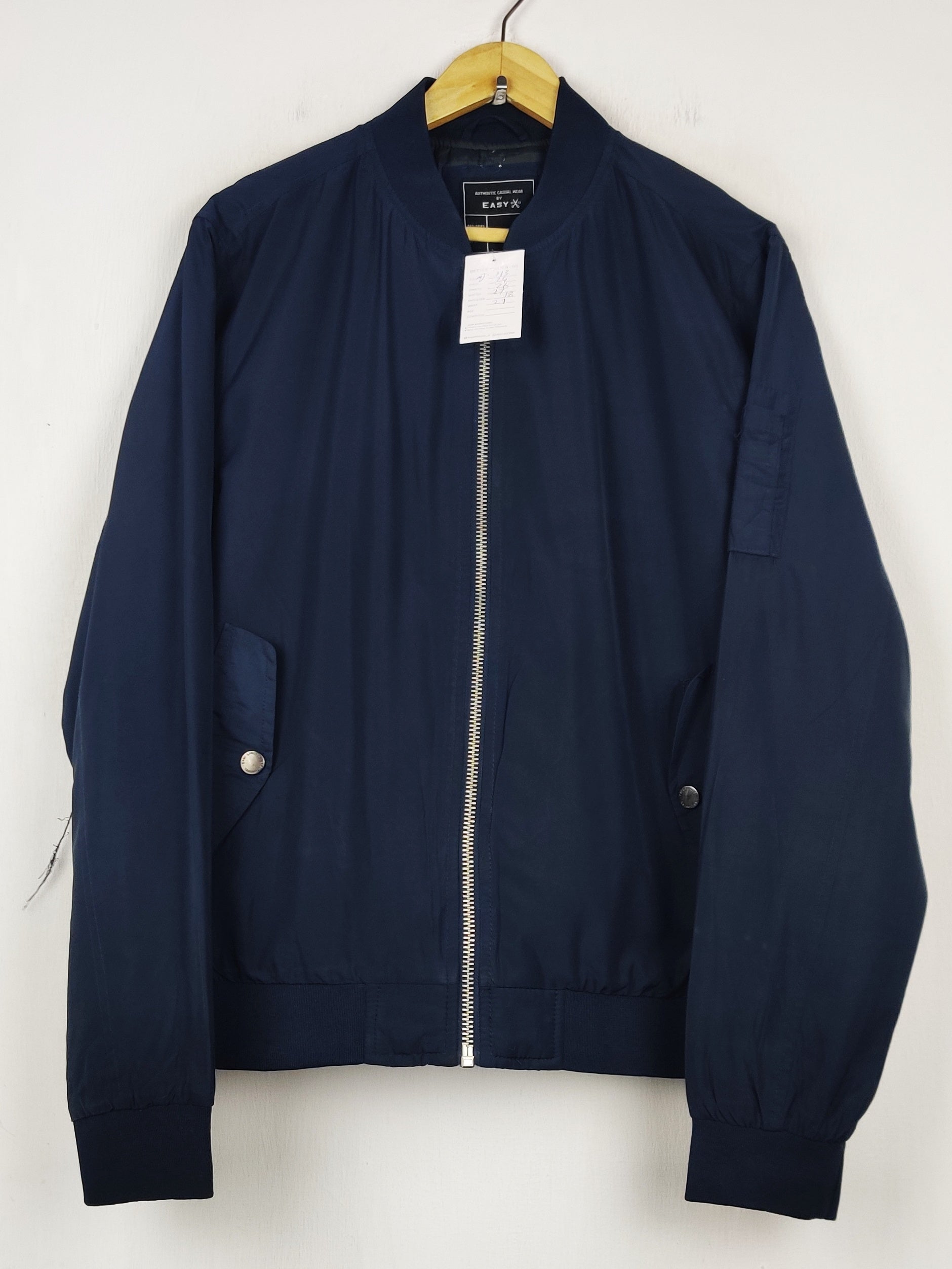 Buy online pre-used pre-loved 100% authentic & Original branded Easy (MJ-313) available in Pakistan. Top international brands avilable.
