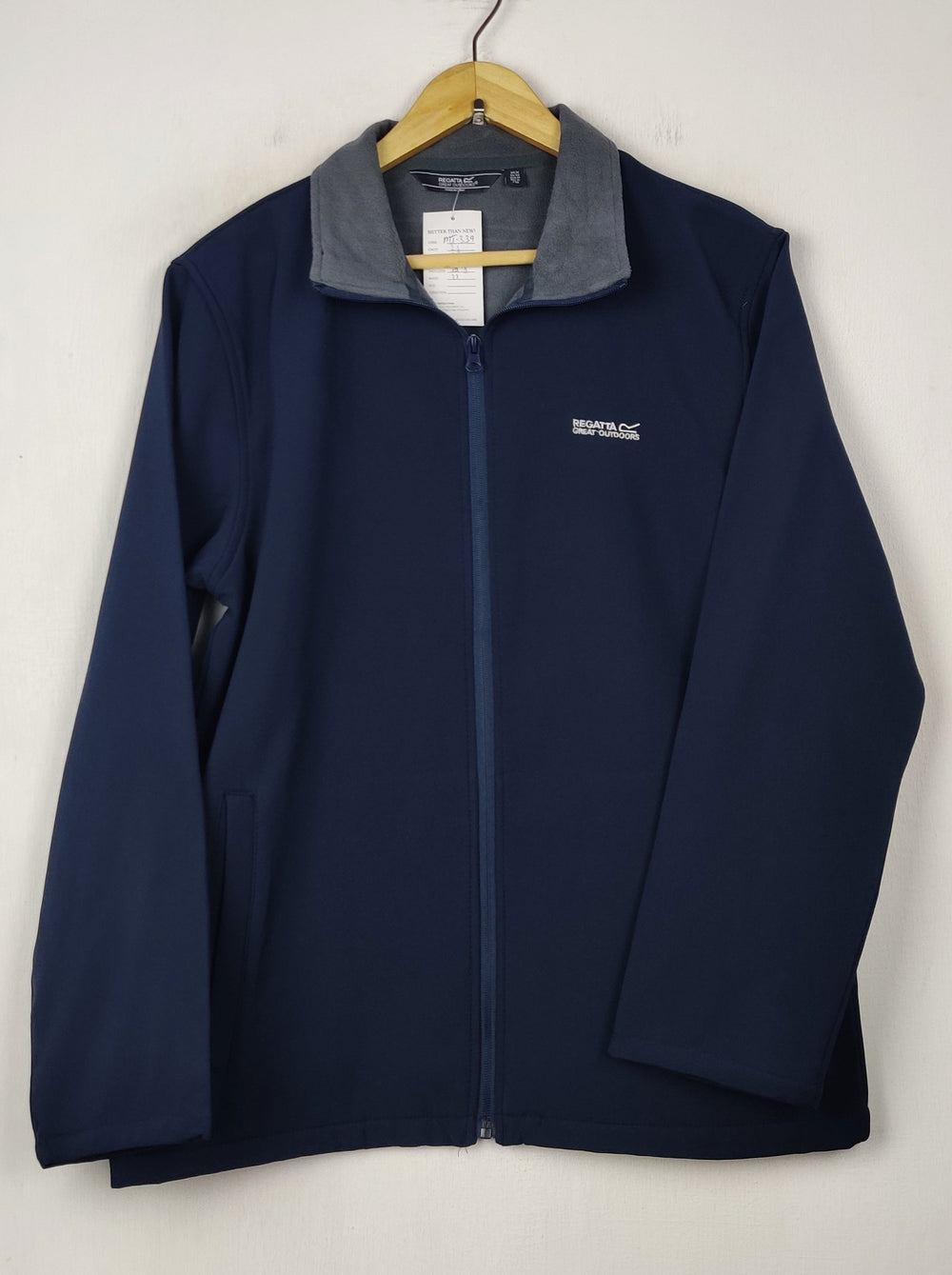 Buy online pre-used pre-loved 100% authentic & Original branded Regatta (MJ-339) available in Pakistan. Top international brands avilable.