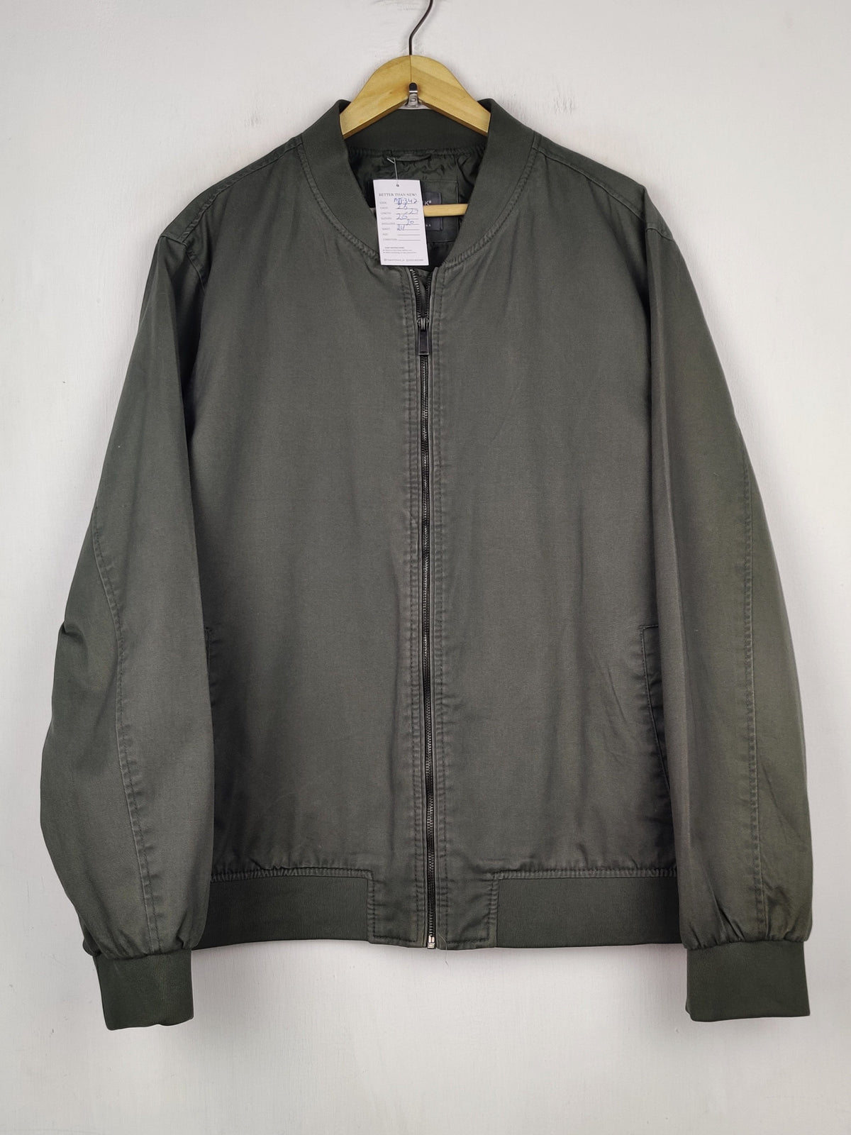 Buy online pre-used pre-loved 100% authentic & Original branded Primark (MJ-342) available in Pakistan. Top international brands avilable.