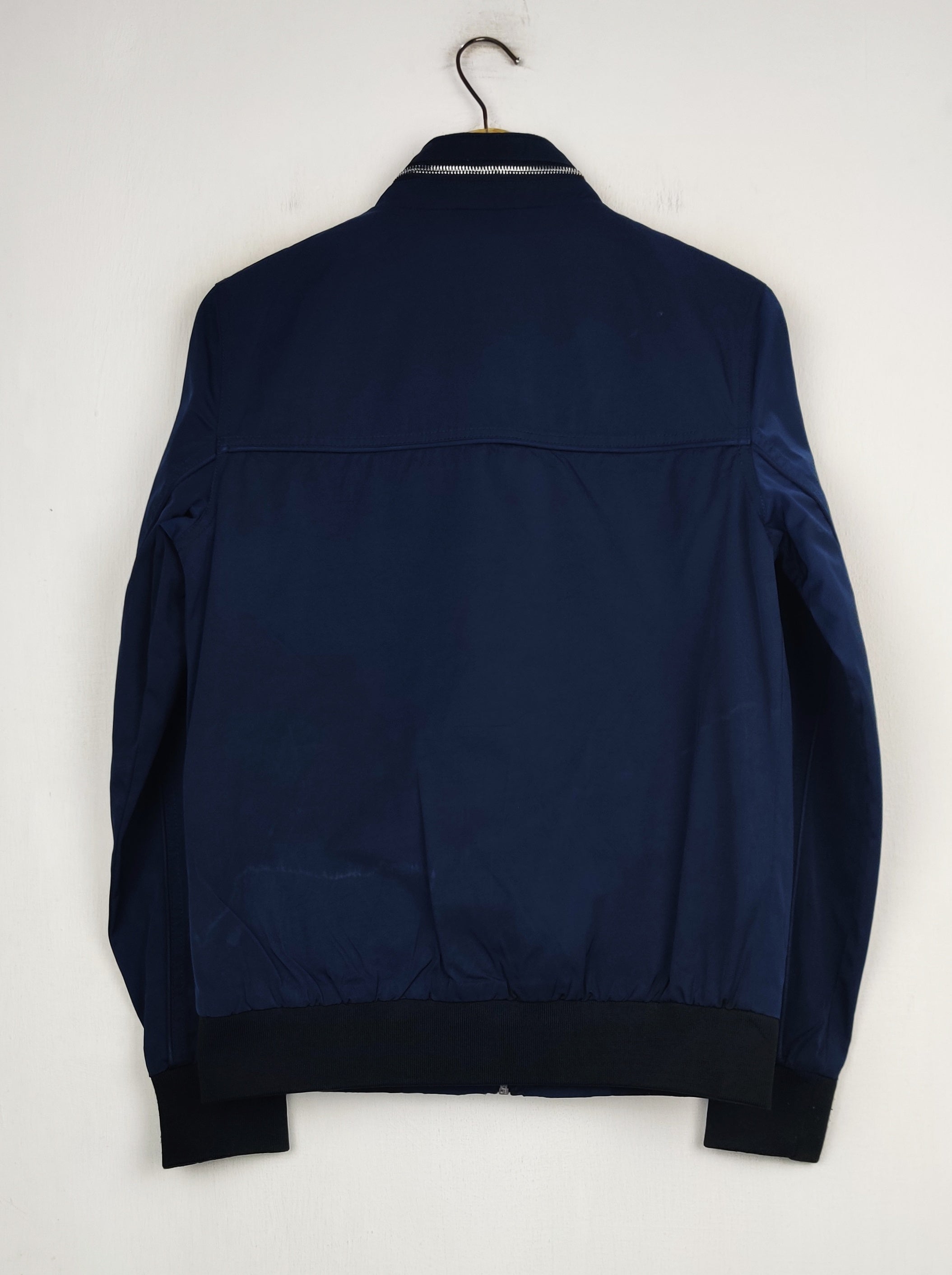 River Island (MJ-374)