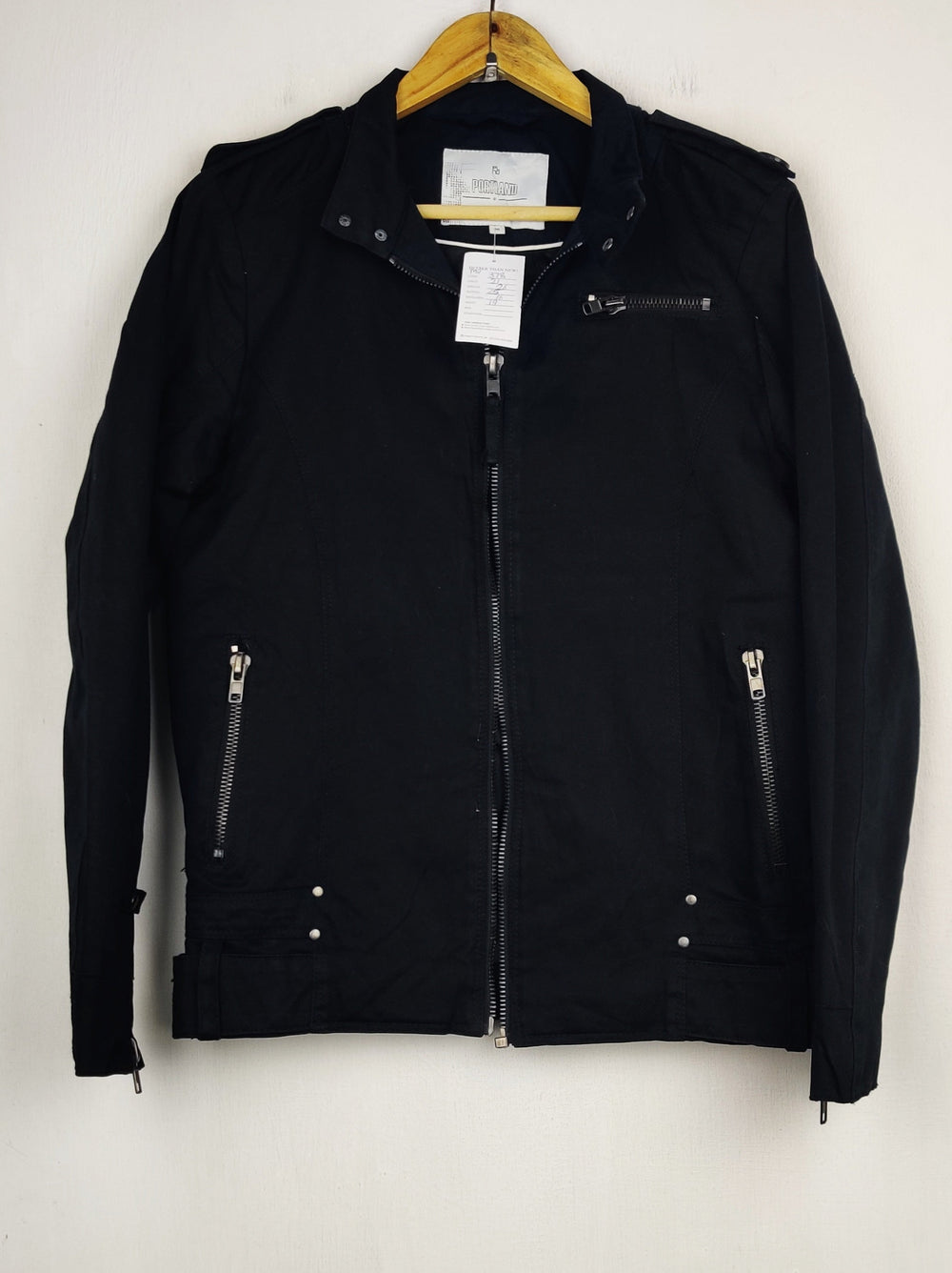 Buy online pre-used pre-loved 100% authentic & Original branded Portland (MJ-378) available in Pakistan. Top international brands avilable.