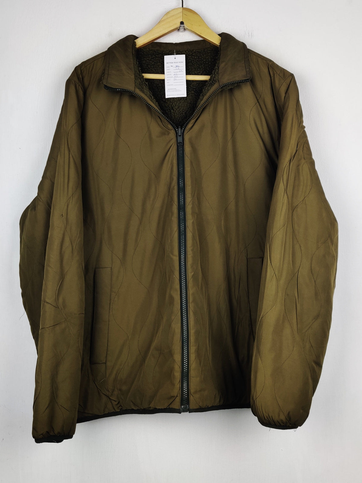 Buy online pre-used pre-loved 100% authentic & Original branded Unknown Brand (MJ-394) available in Pakistan. Top international brands avilable.