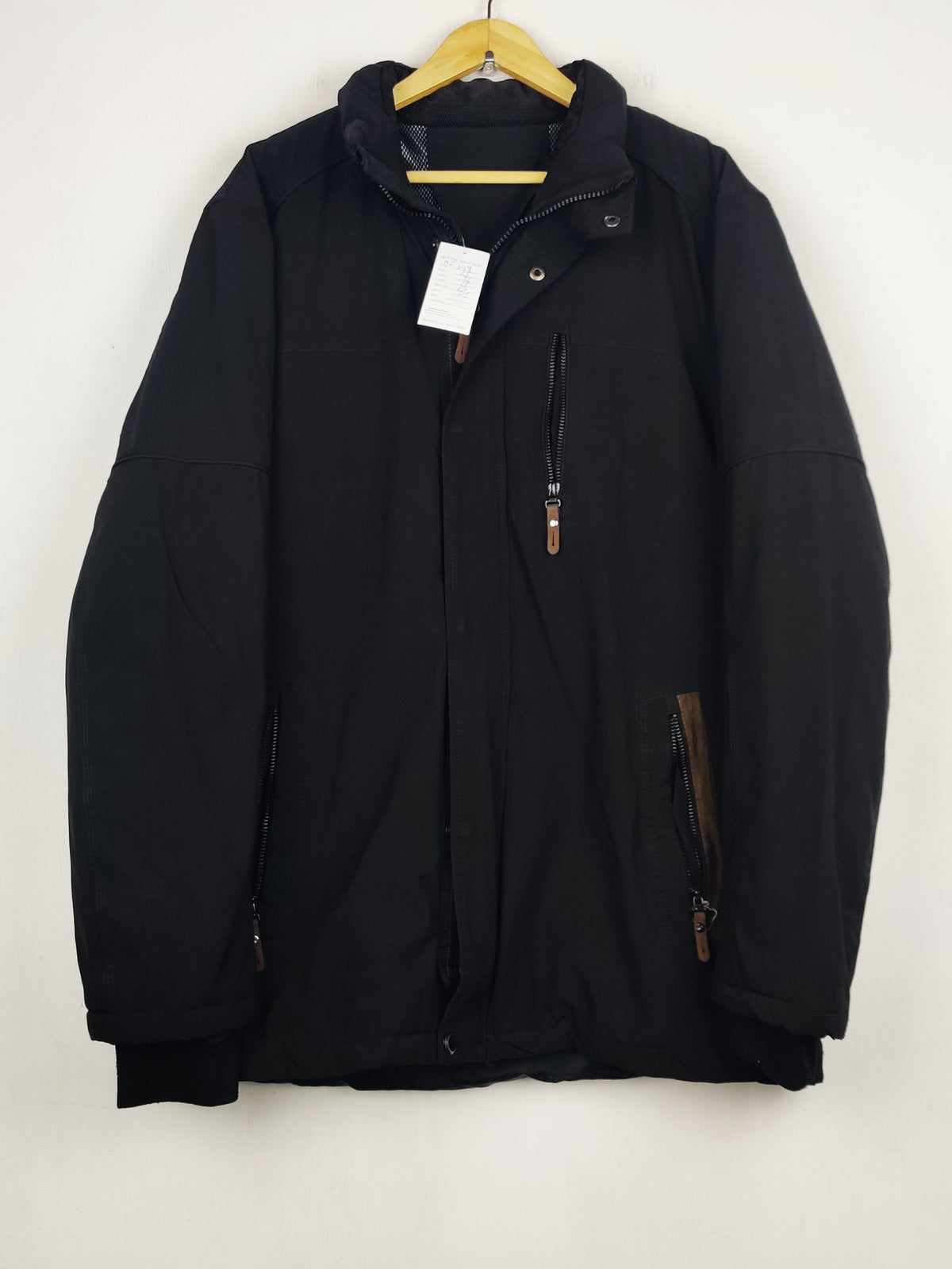 Buy online pre-used pre-loved 100% authentic & Original branded Unknown Brand (MJ-397) available in Pakistan. Top international brands avilable.