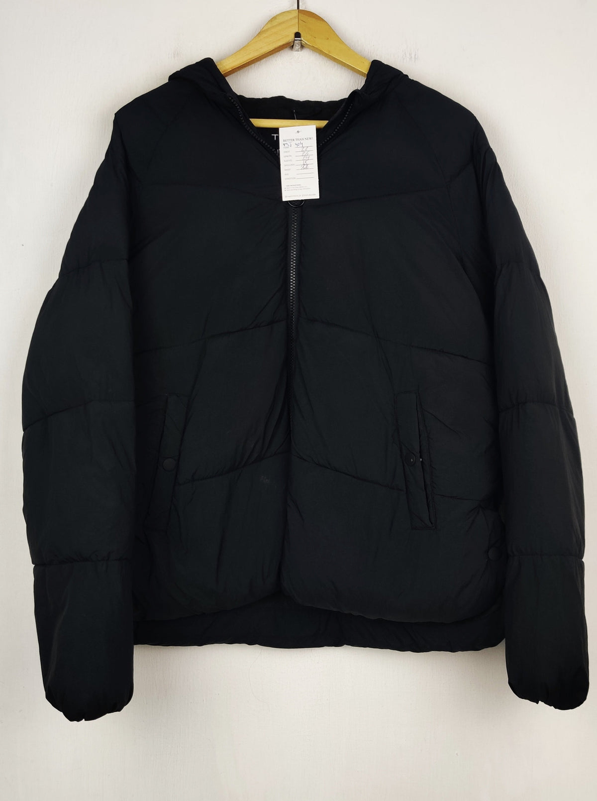 Buy online pre-used pre-loved 100% authentic & Original branded Unknown Brand (MJ-404) available in Pakistan. Top international brands avilable.