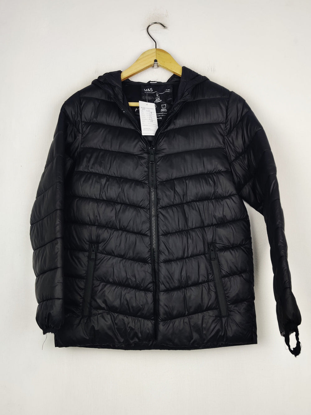 Buy online pre-used pre-loved 100% authentic & Original branded Marks & Spencer (MJ-425) available in Pakistan. Top international brands avilable.