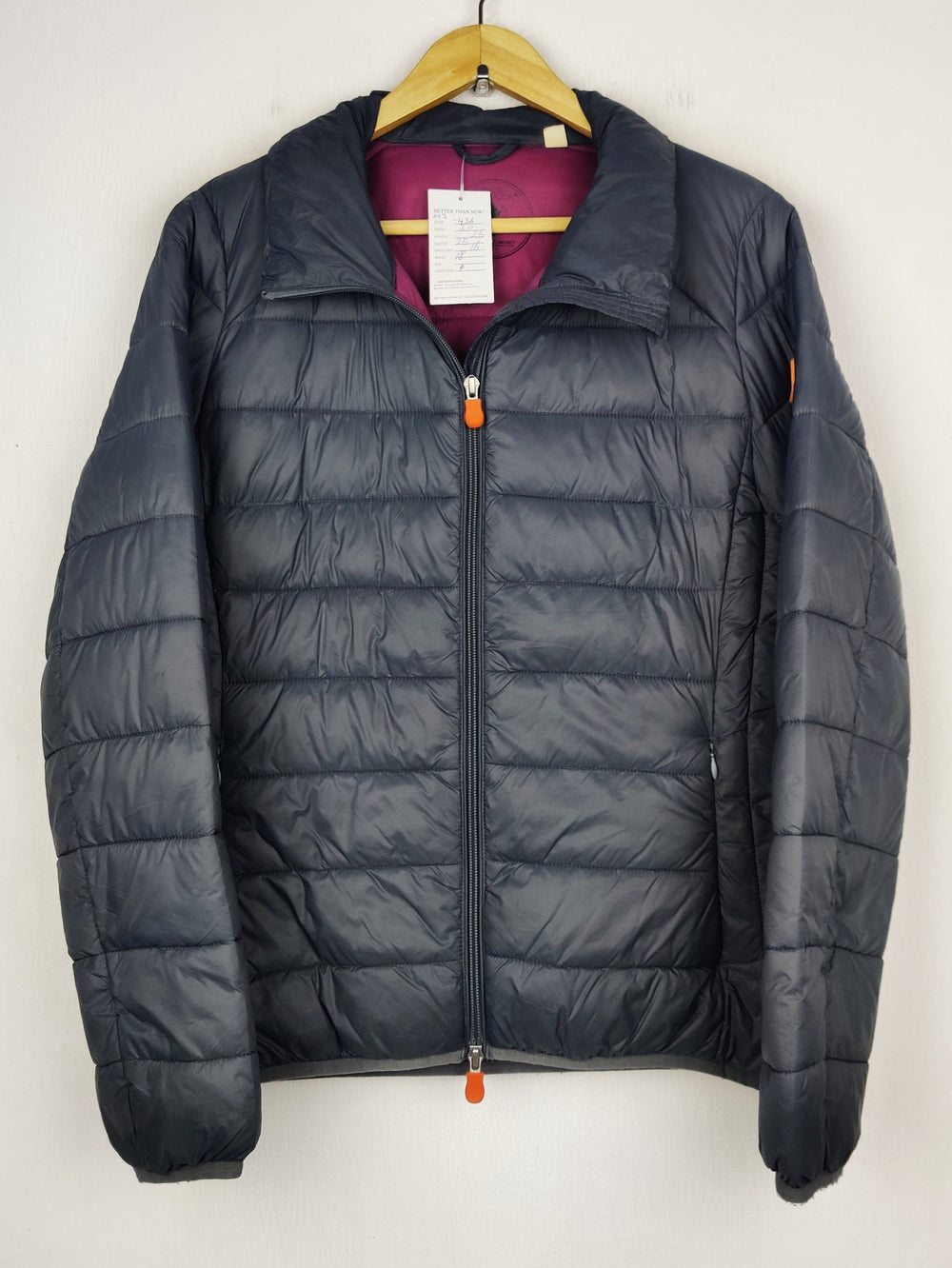 Buy online pre-used pre-loved 100% authentic & Original branded Save The Duck (MJ-436) available in Pakistan. Top international brands avilable.