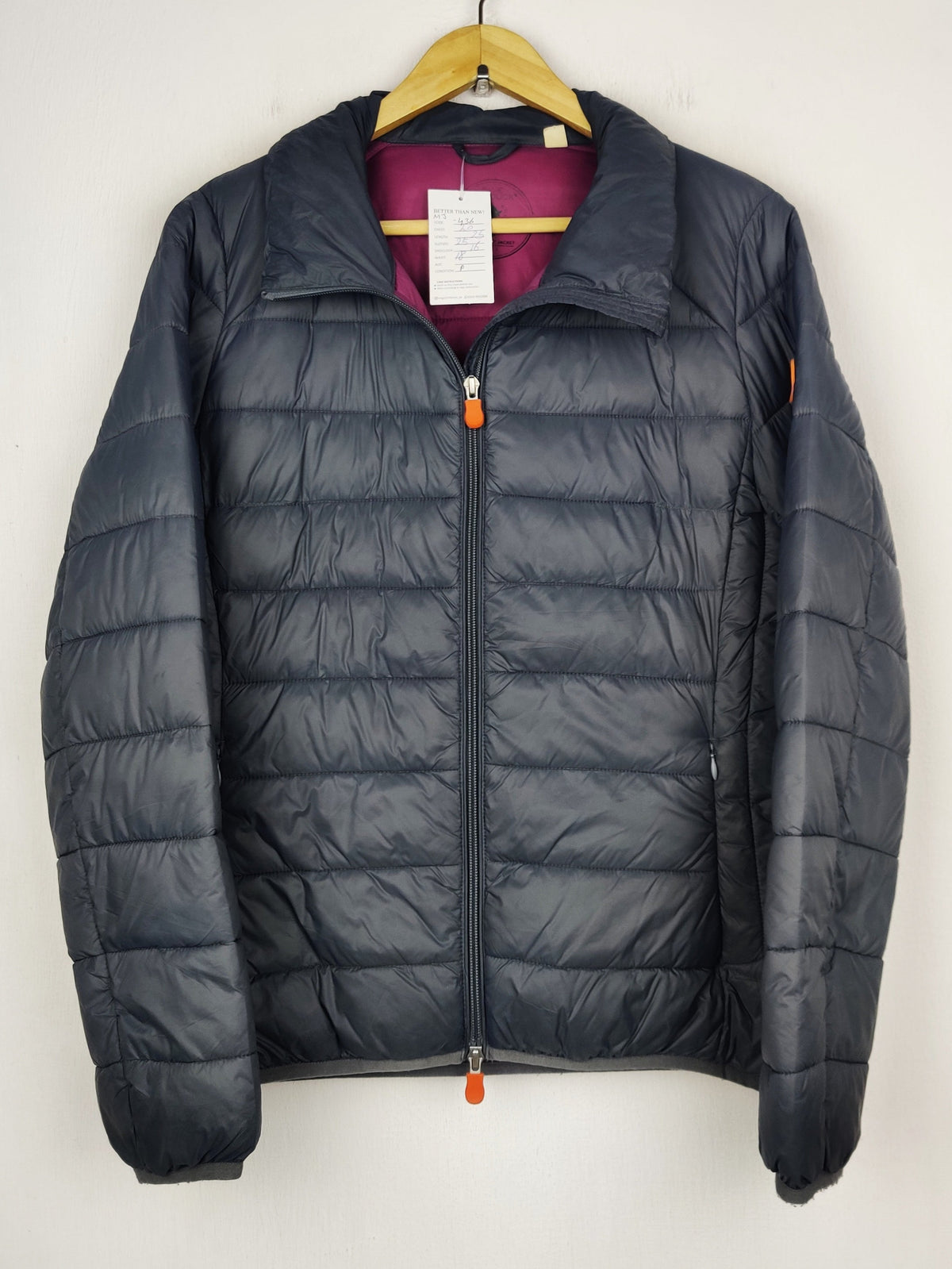 Buy online pre-used pre-loved 100% authentic & Original branded Save The Duck (MJ-436) available in Pakistan. Top international brands avilable.