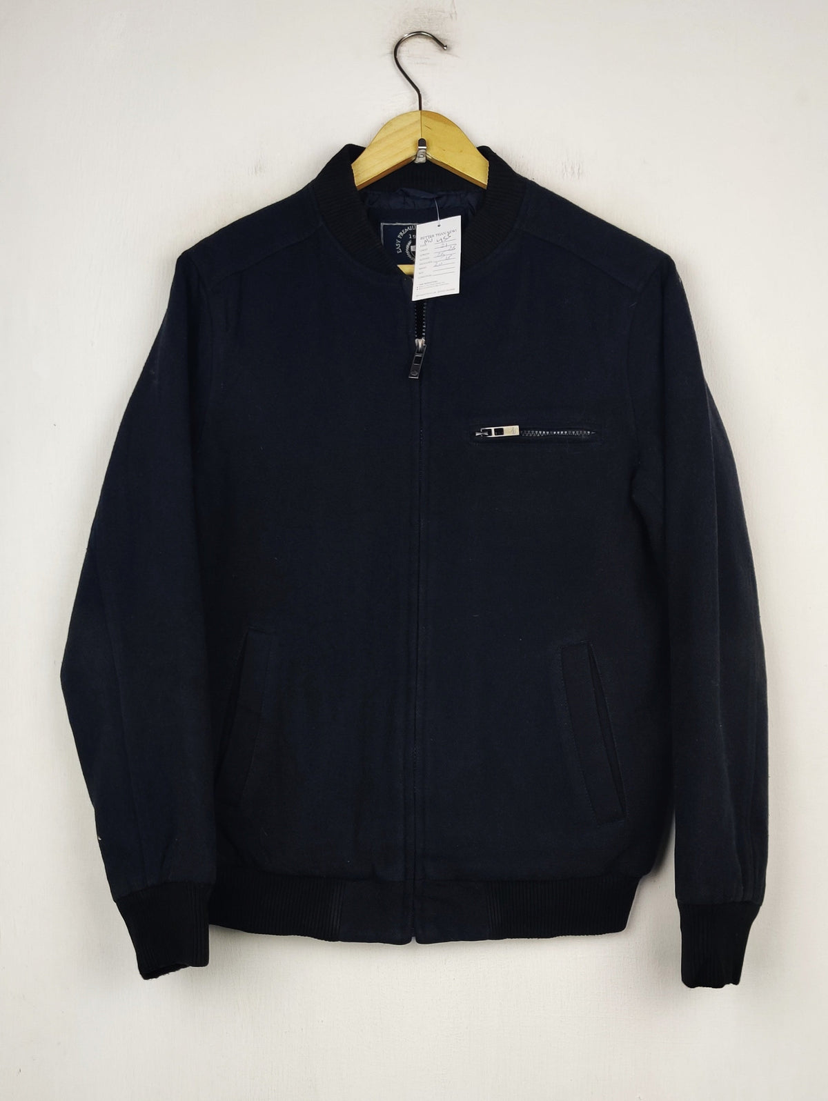 Buy online pre-used pre-loved 100% authentic & Original branded Archive (MJ-455) available in Pakistan. Top international brands avilable.