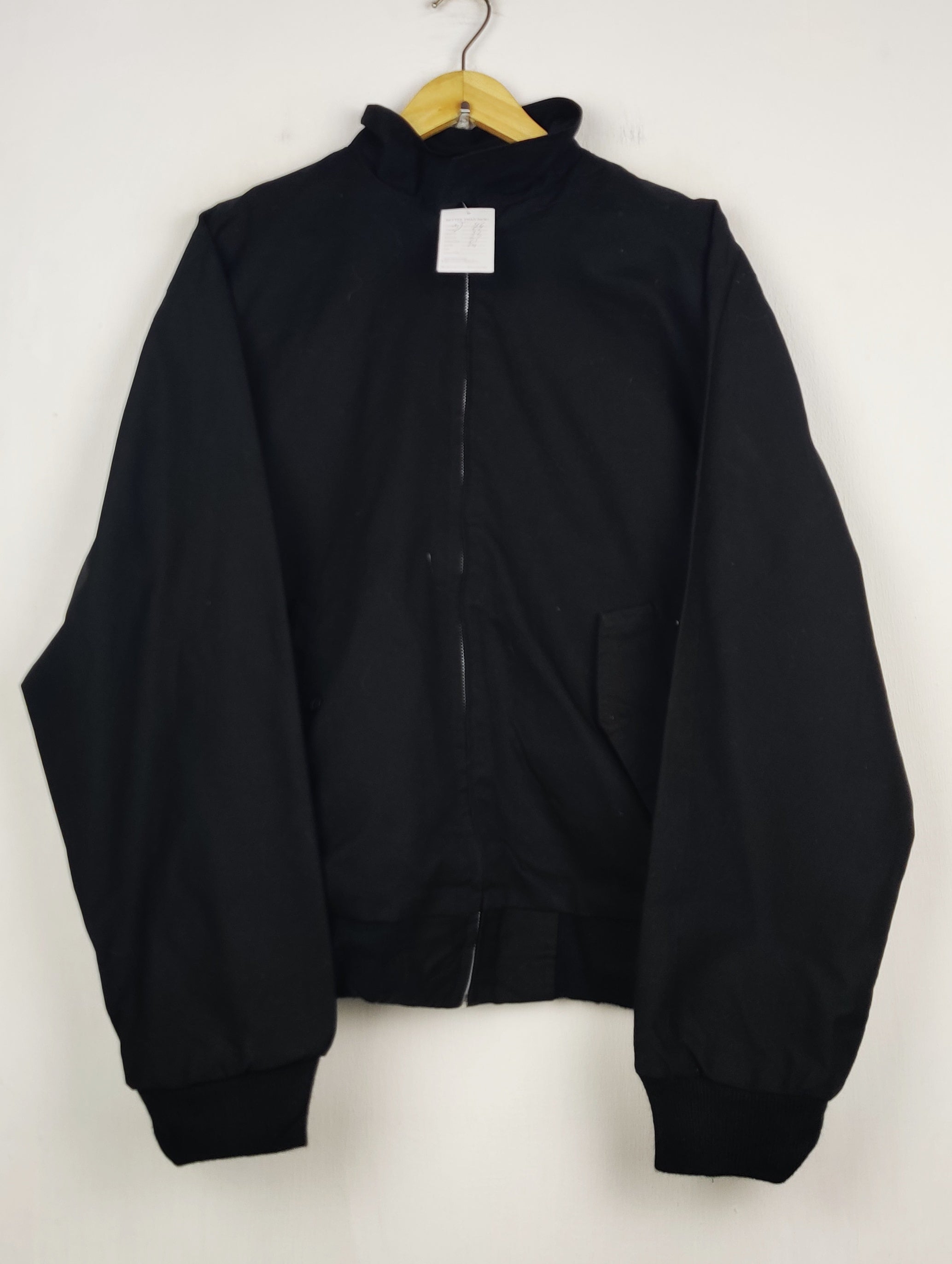 Buy online pre-used pre-loved 100% authentic & Original branded Unknown Brand (MJ-46) available in Pakistan. Top international brands avilable.