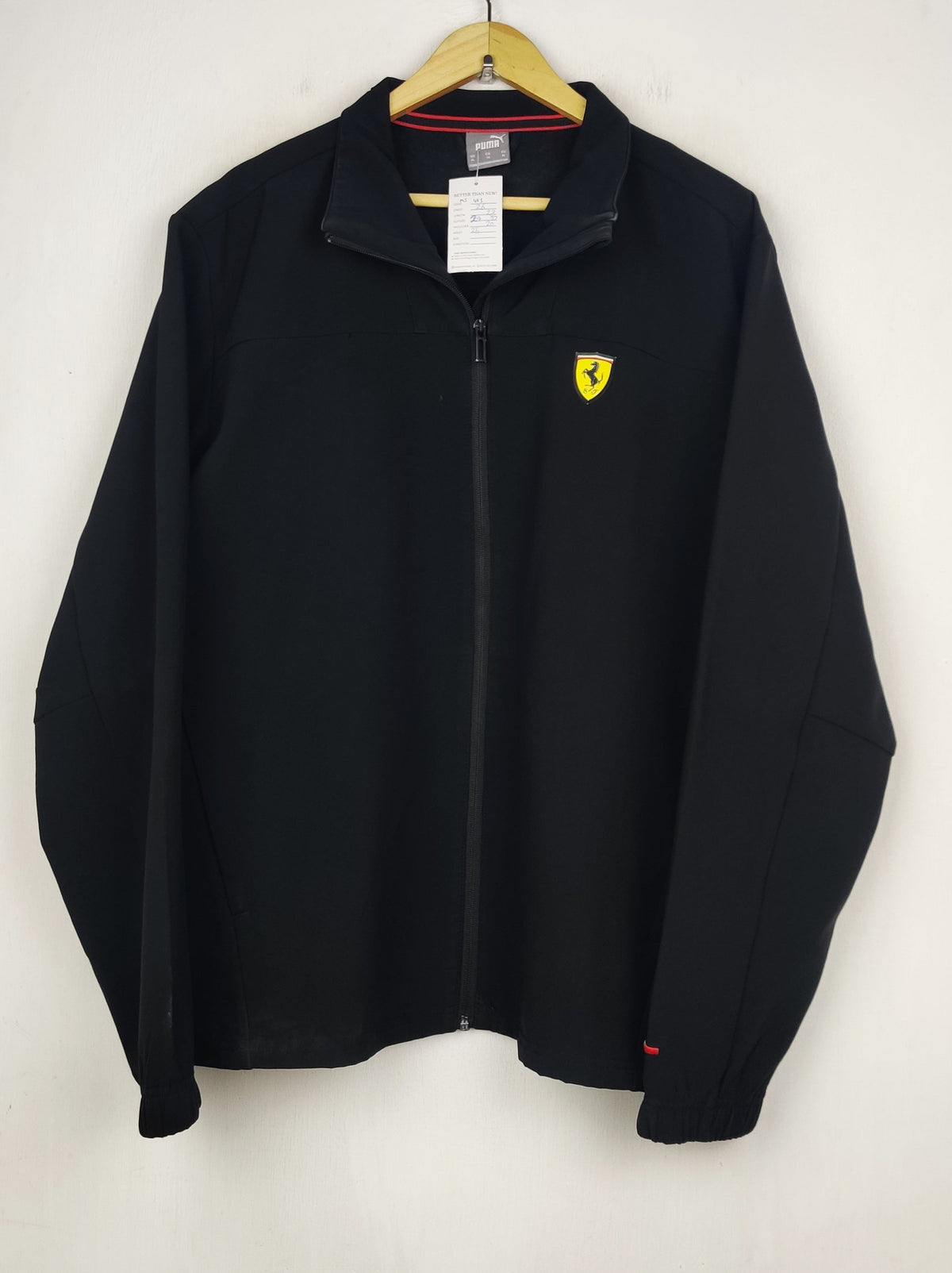 Buy online pre-used pre-loved 100% authentic & Original branded P.U.M.A (MJ-463) available in Pakistan. Top international brands avilable.