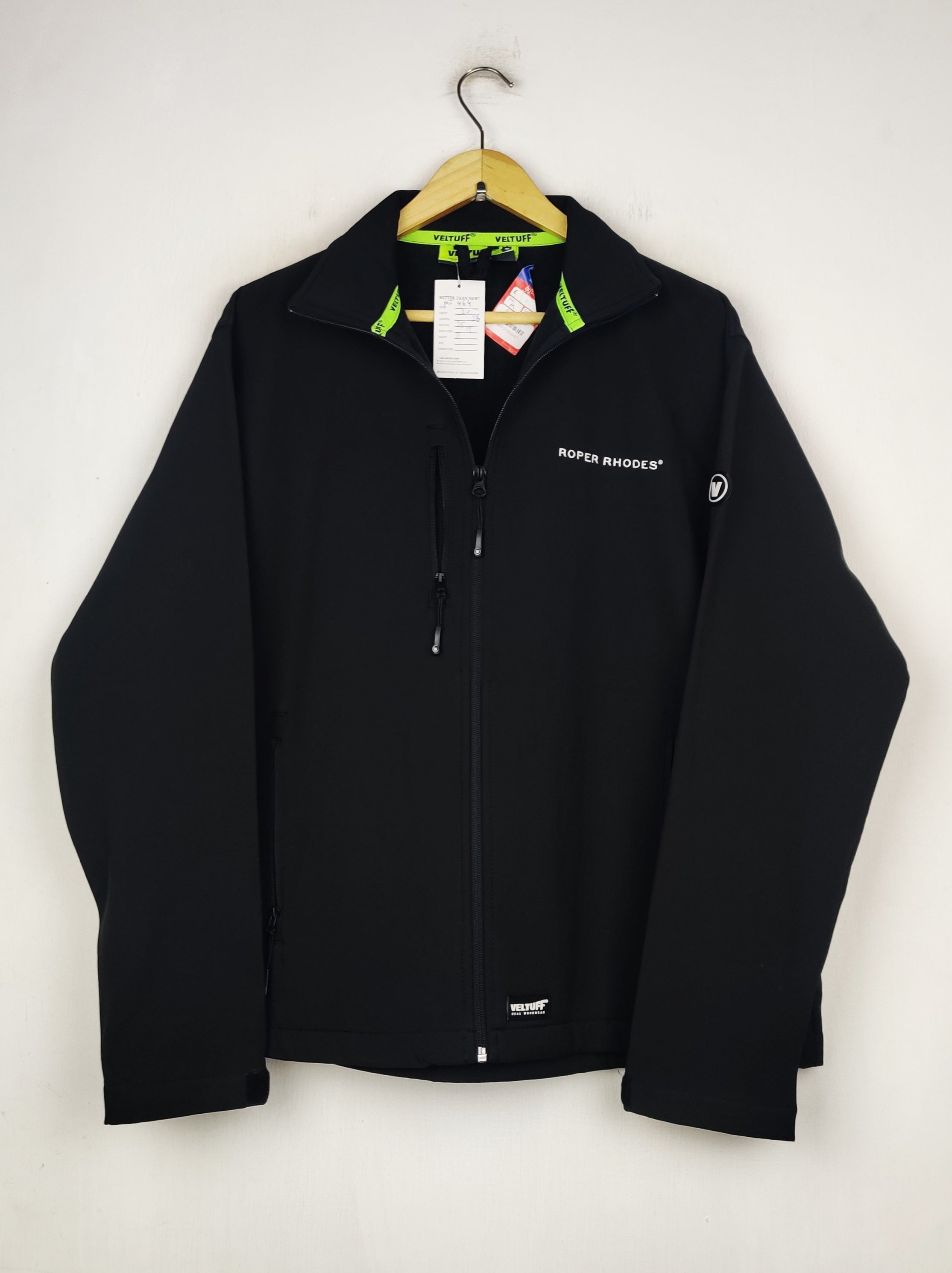 Buy online pre-used pre-loved 100% authentic & Original branded Veltuff (MJ-464) available in Pakistan. Top international brands avilable.