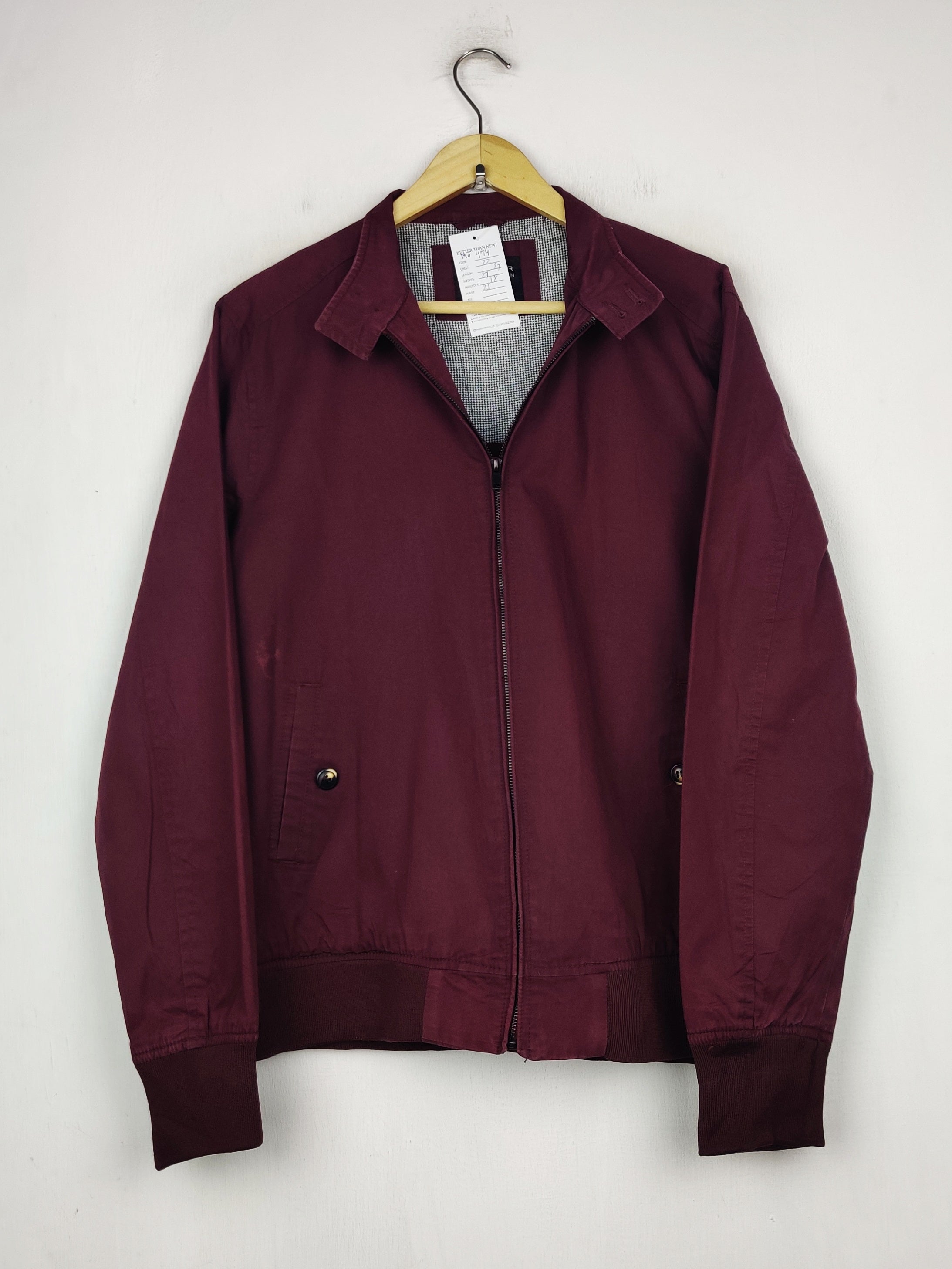 Buy online pre-used pre-loved 100% authentic & Original branded Burton Menswear (MJ-474) available in Pakistan. Top international brands avilable.